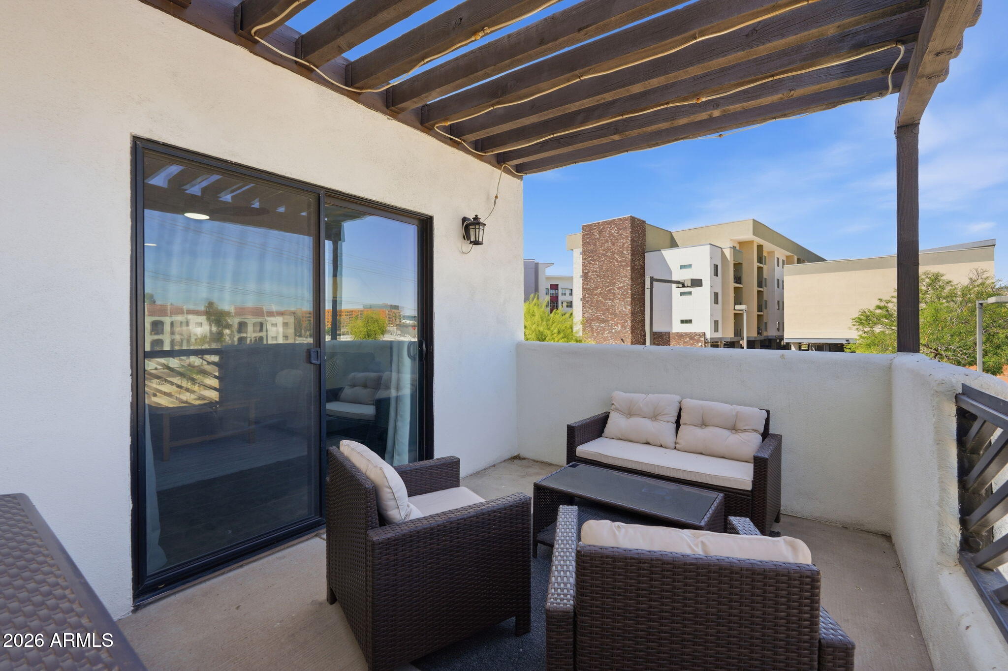 1005 E 8TH Street 2003