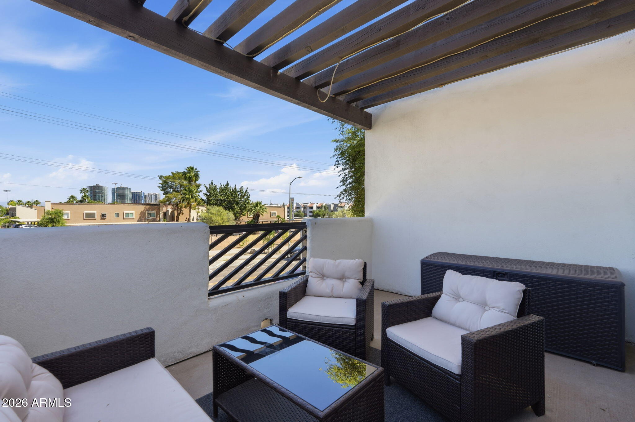 1005 E 8TH Street 2003