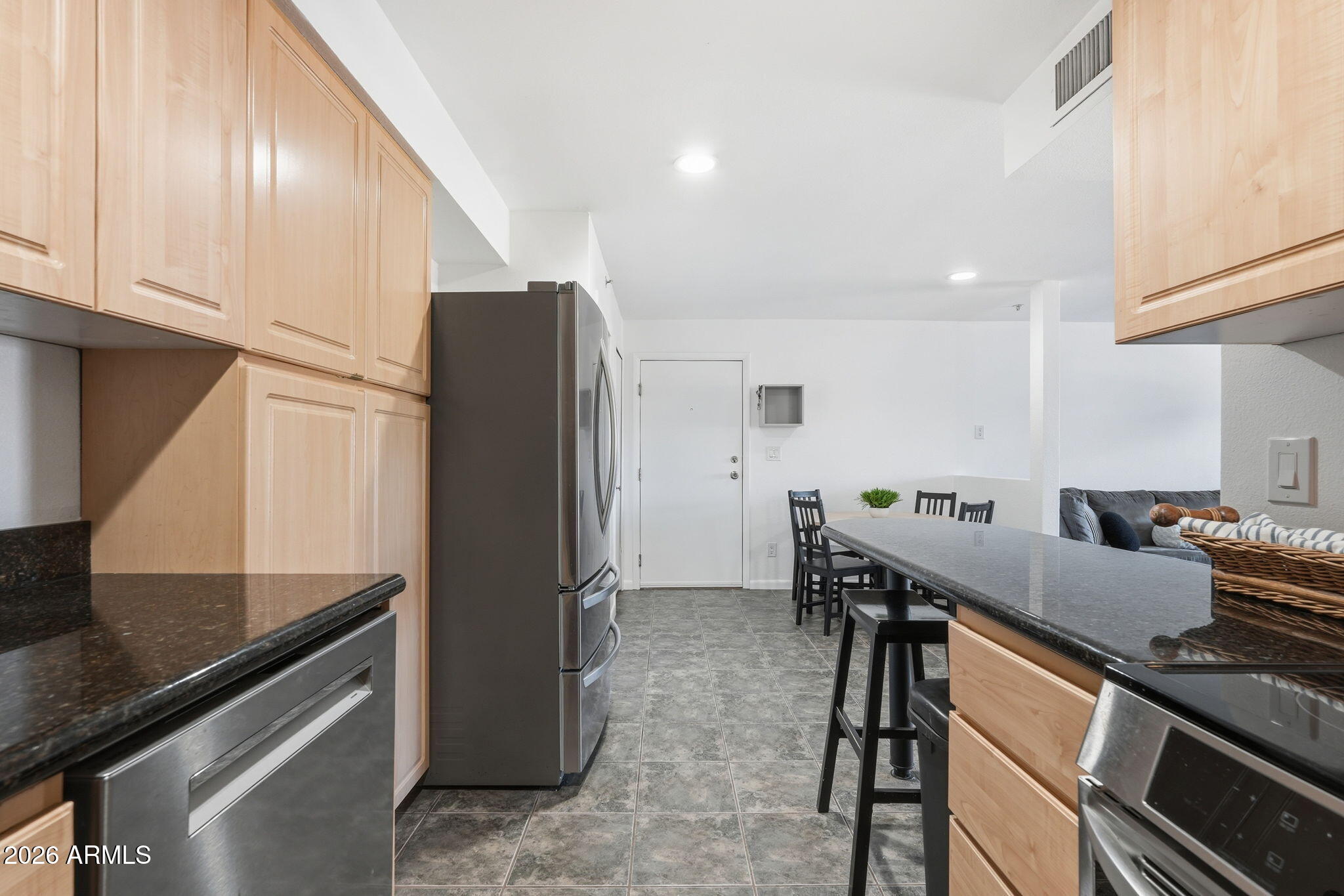 1005 E 8TH Street 2003