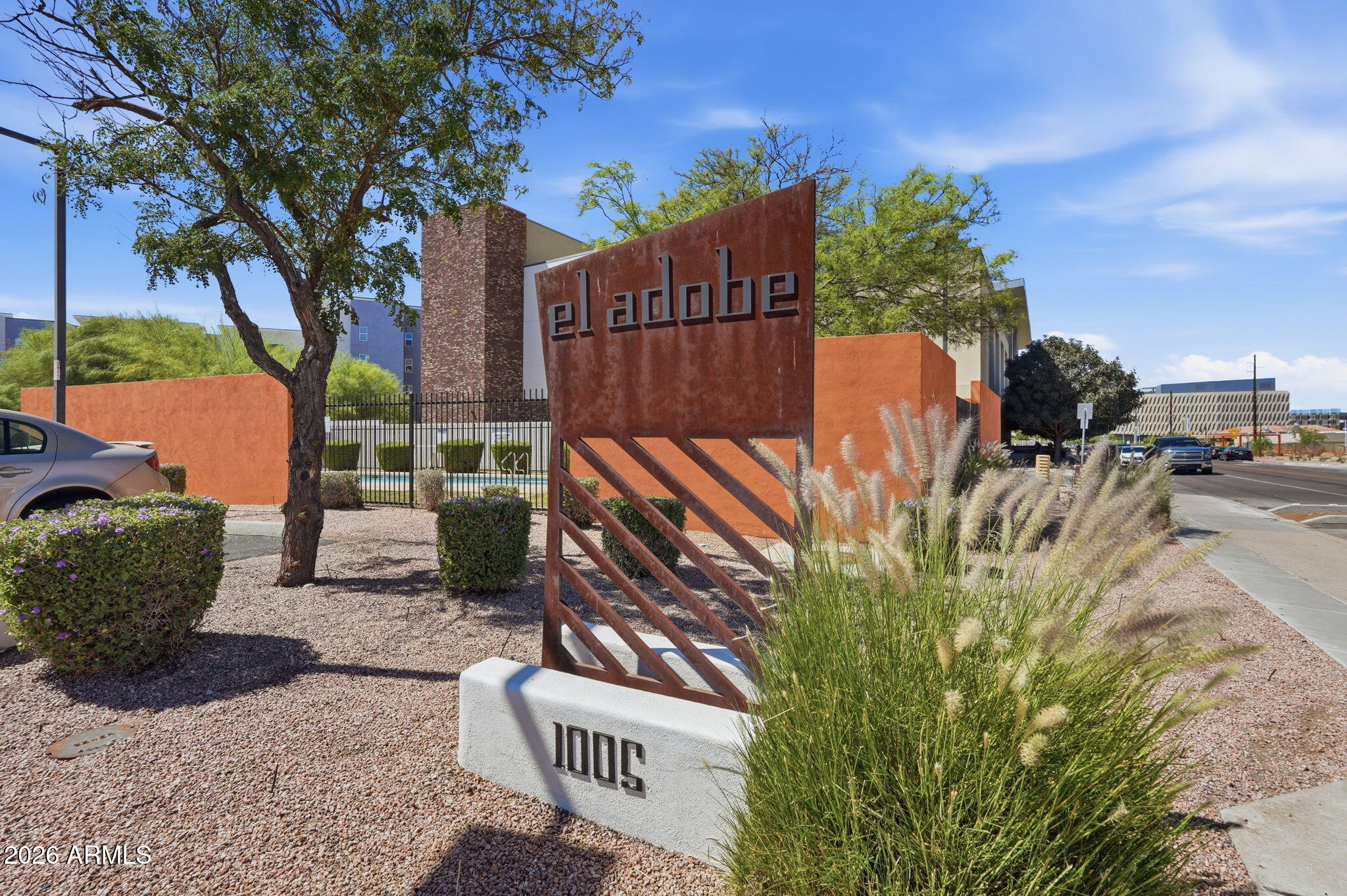 1005 E 8TH Street 2003