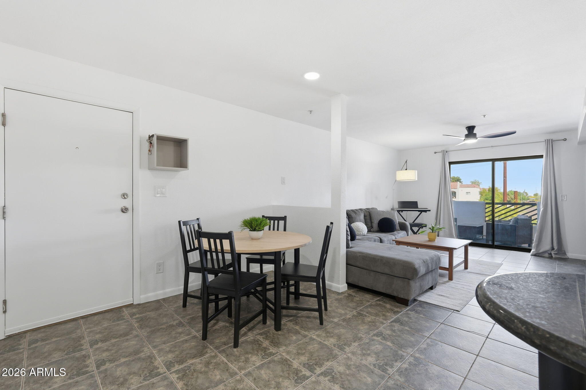 1005 E 8TH Street 2003