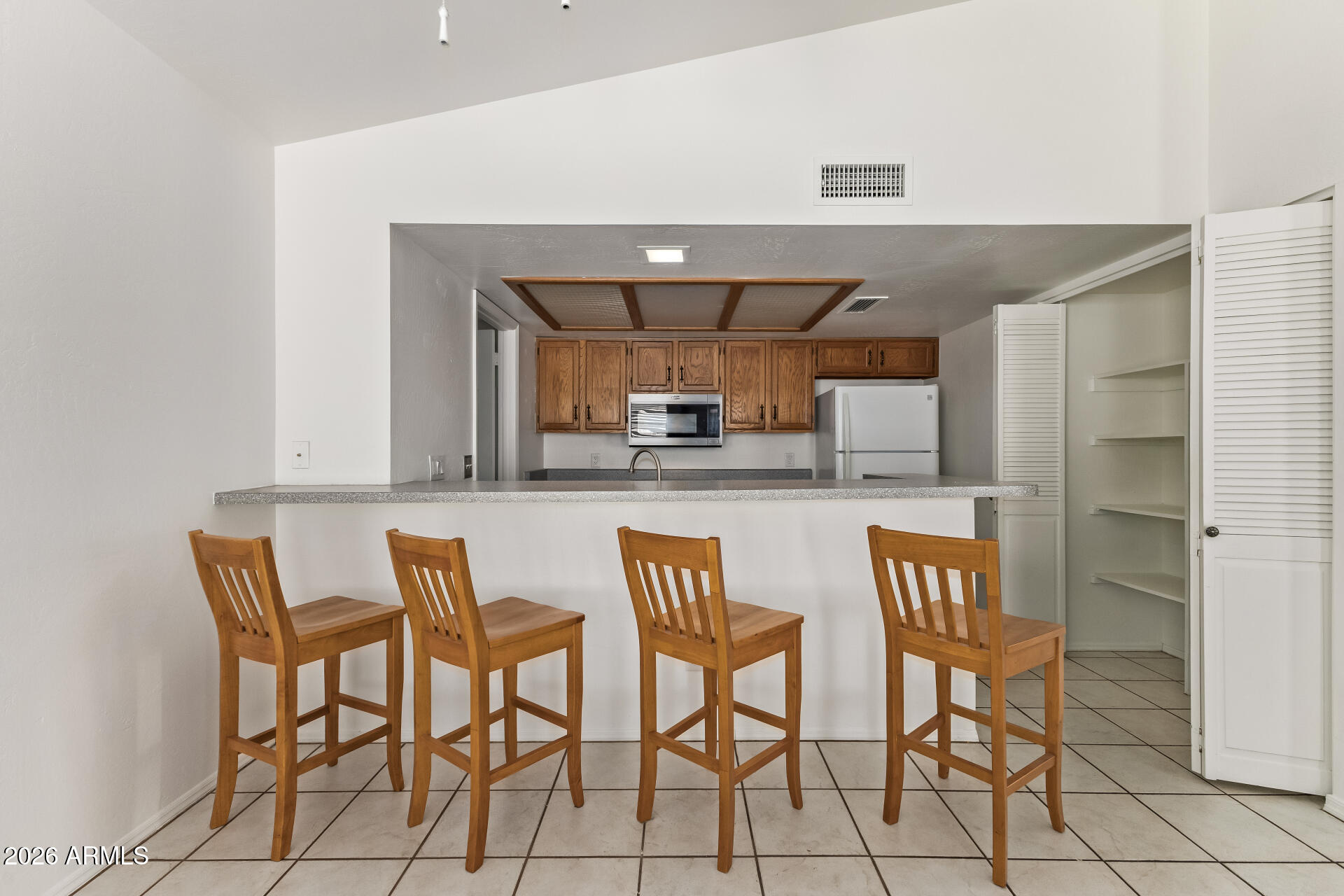 2232 W IRONWOOD Drive