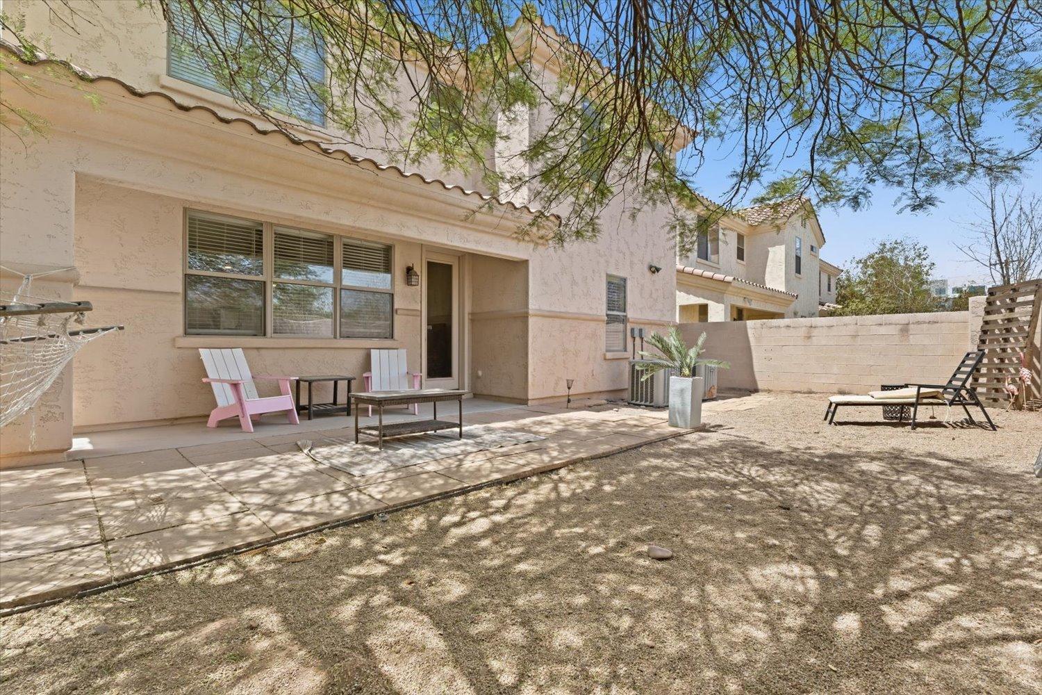 1423 S Newberry Lane