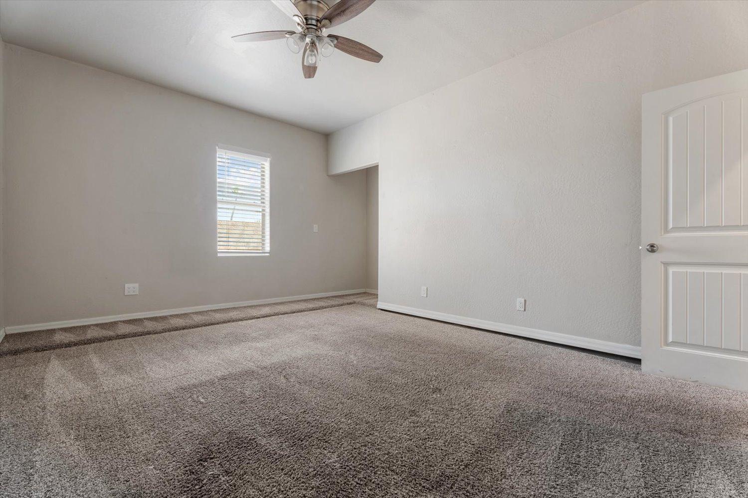 1423 S Newberry Lane