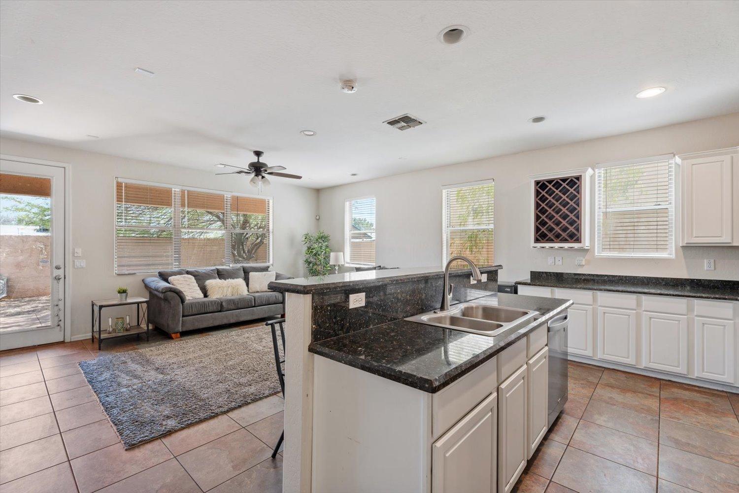 1423 S Newberry Lane