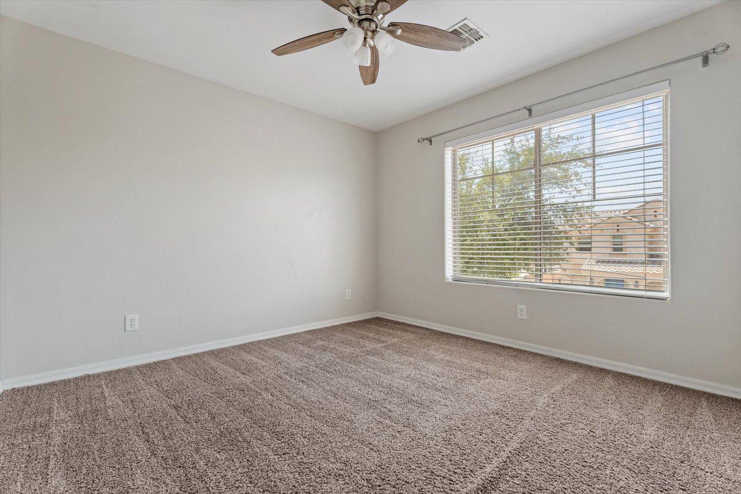 1423 S Newberry Lane