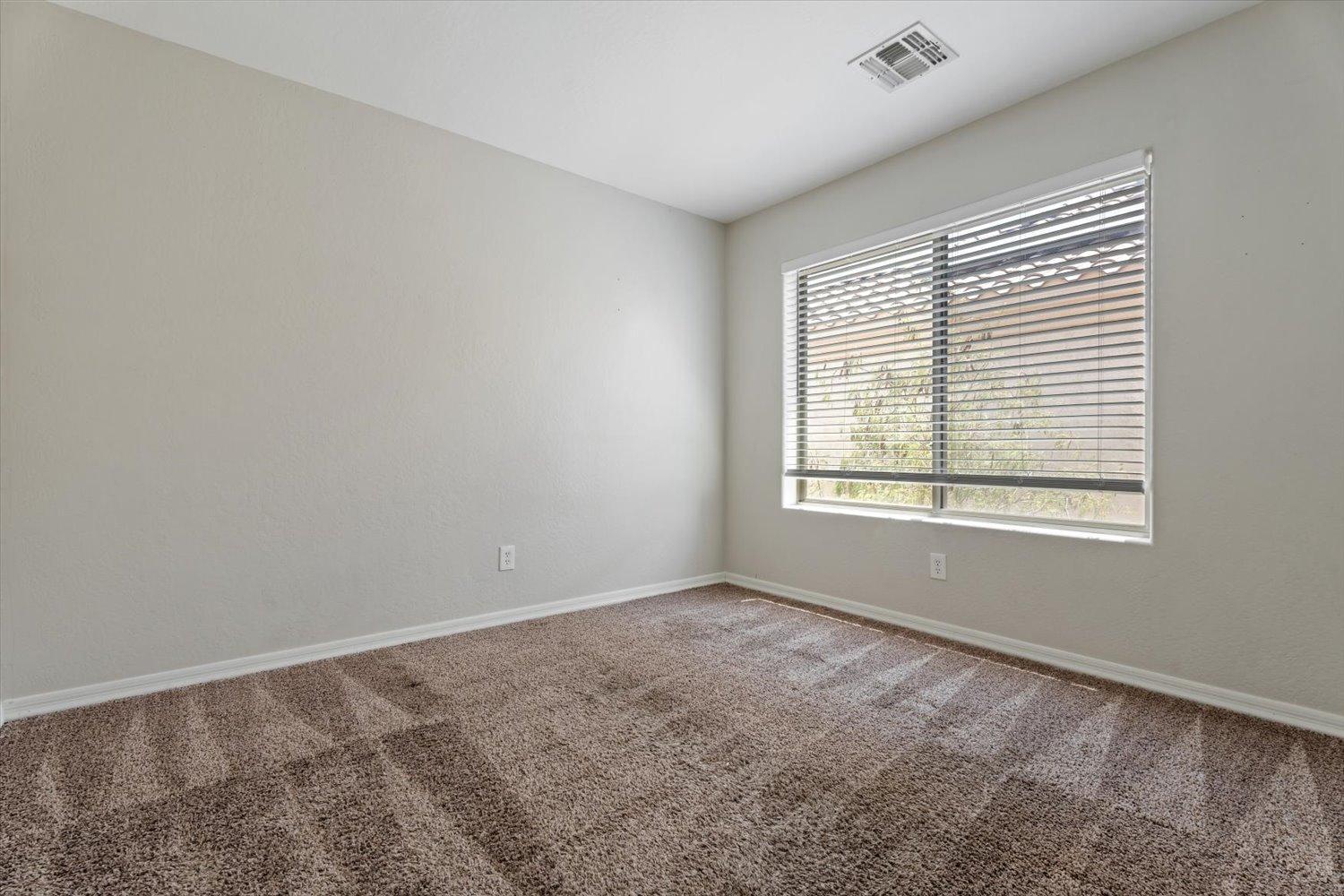 1423 S Newberry Lane