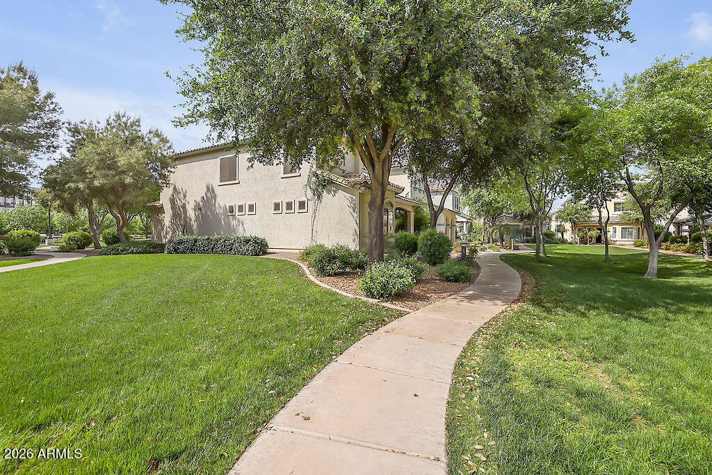 3116 E TAMARISK Street