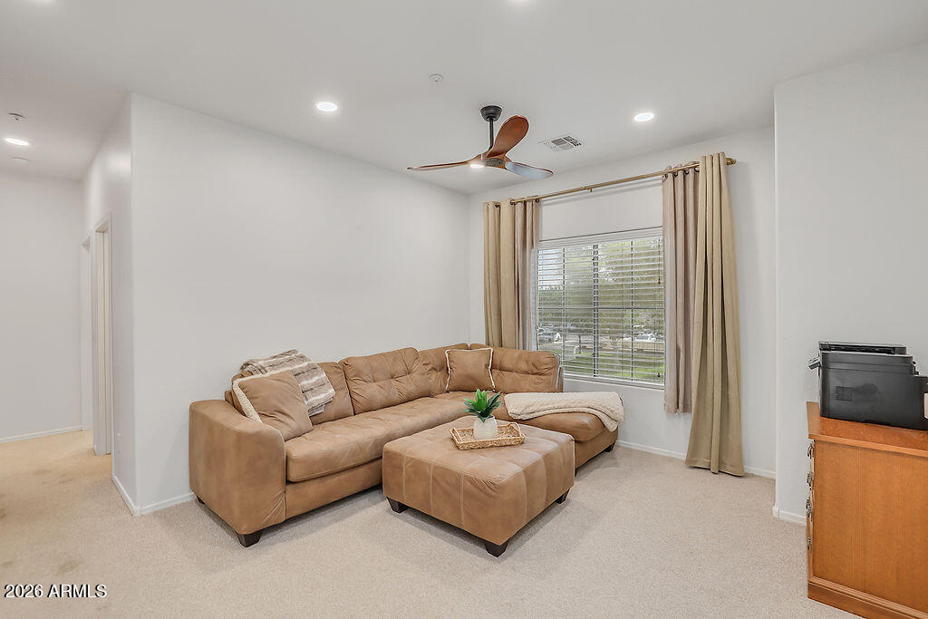 3116 E TAMARISK Street