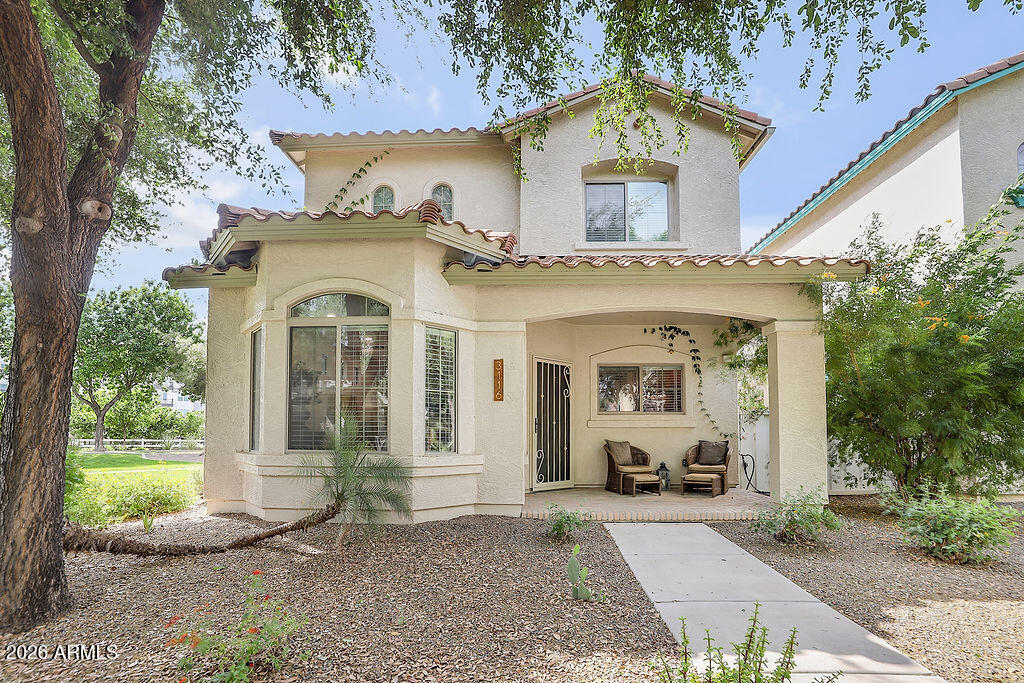 3116 E TAMARISK Street