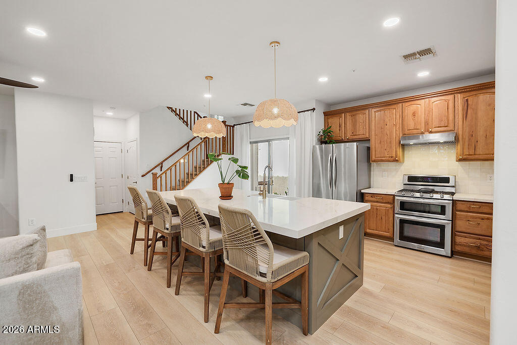 3116 E TAMARISK Street
