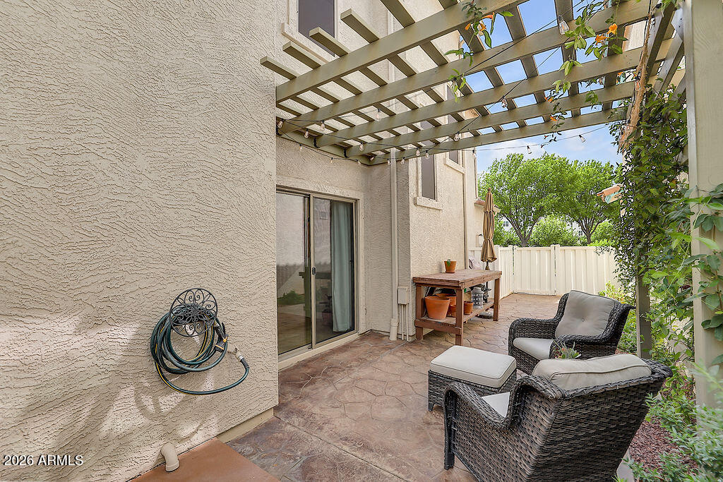 3116 E TAMARISK Street