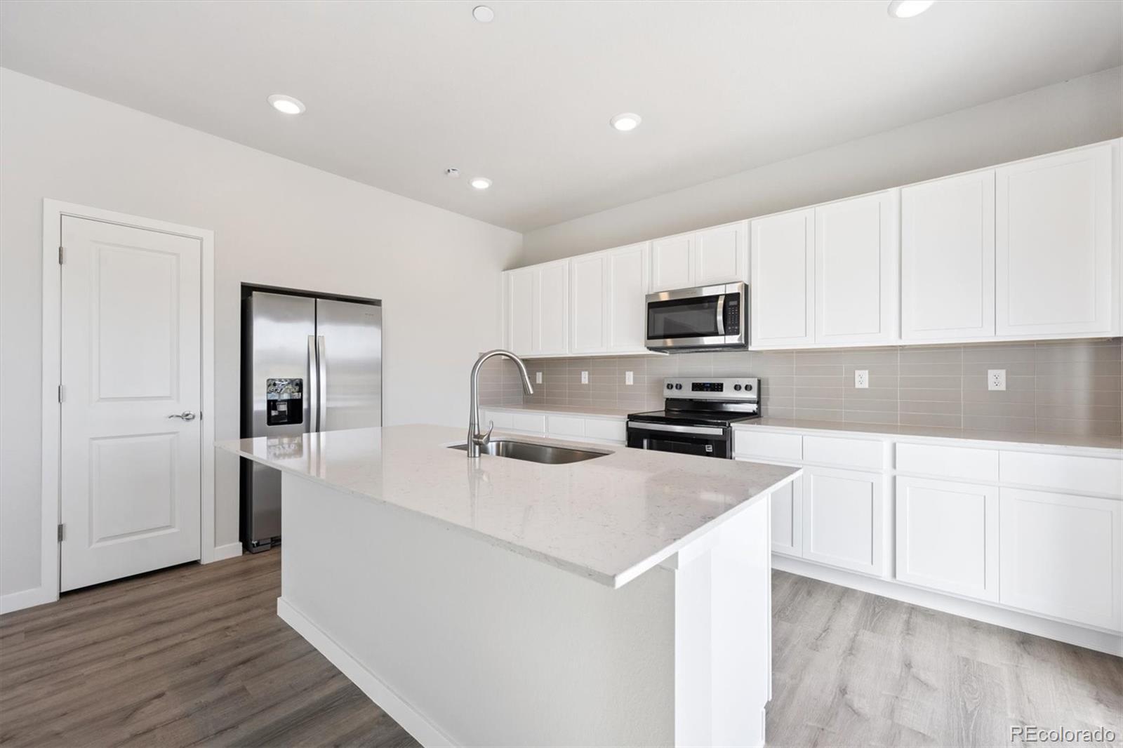 18978 E 94th Place