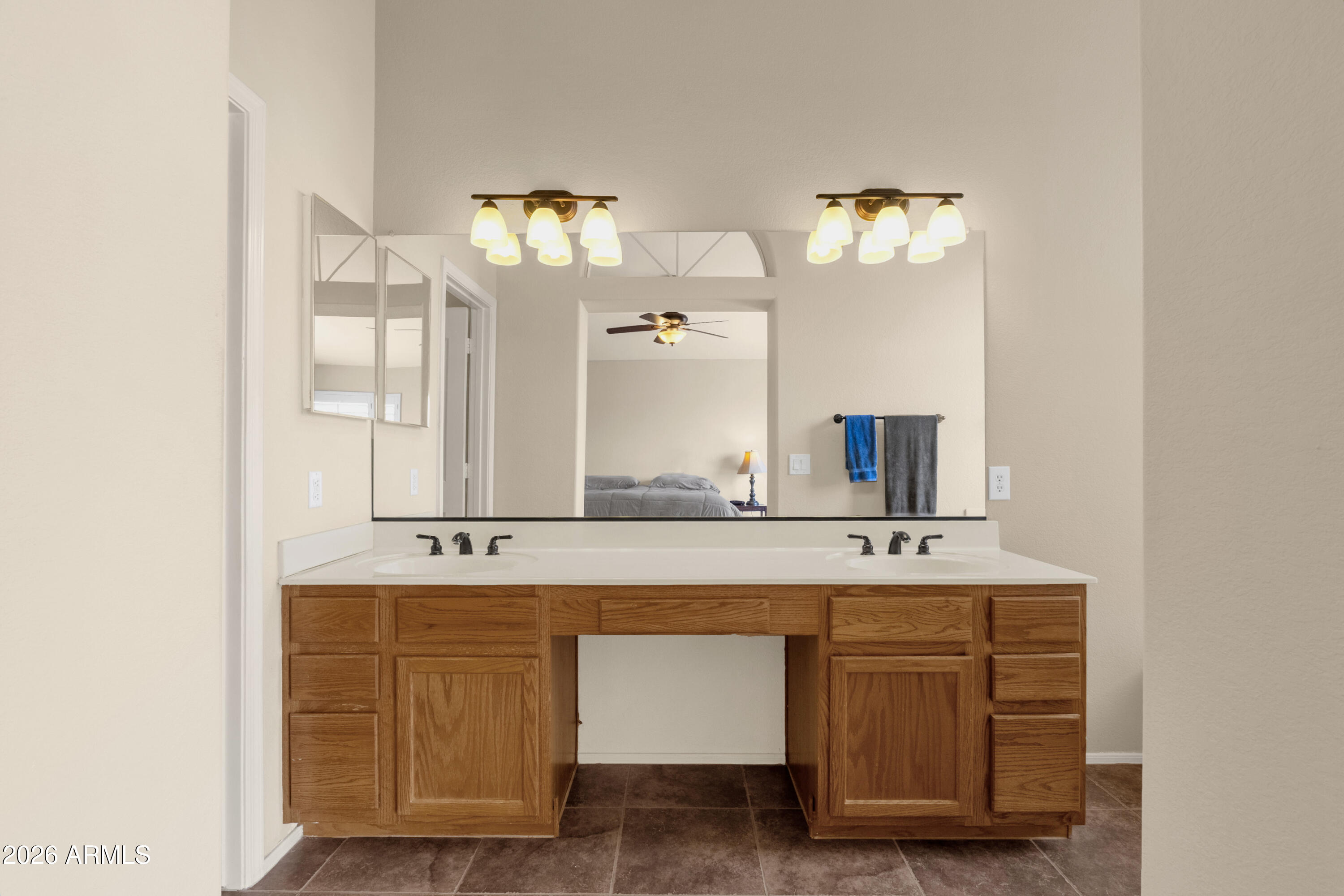 4507 E GATEWOOD Road