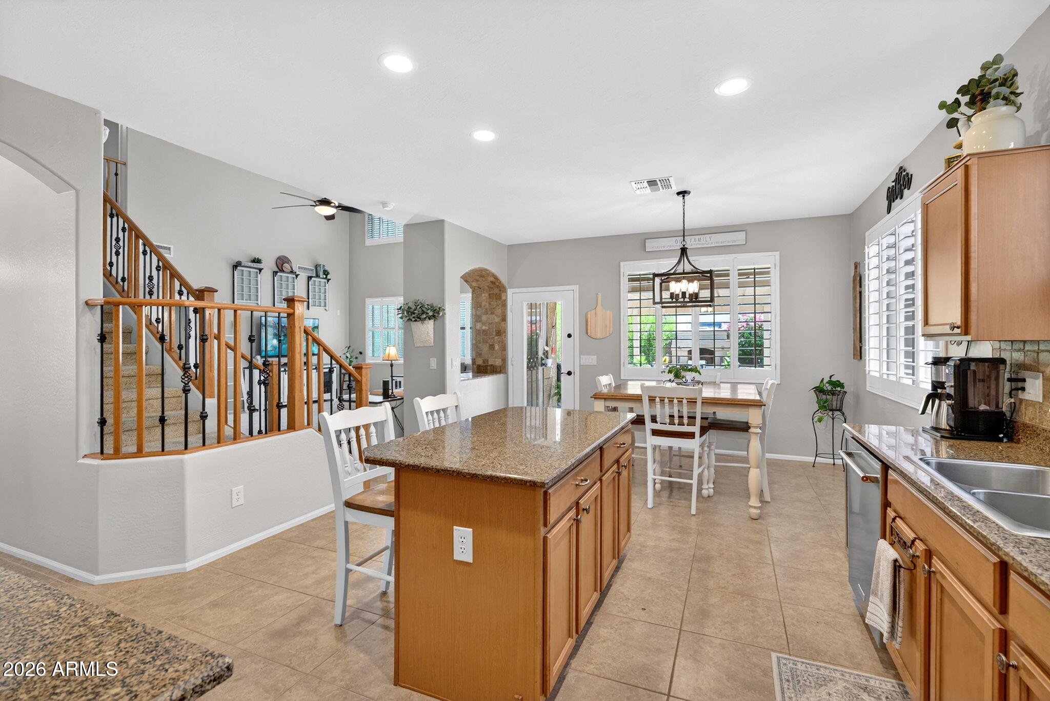 897 W HOLSTEIN Trail