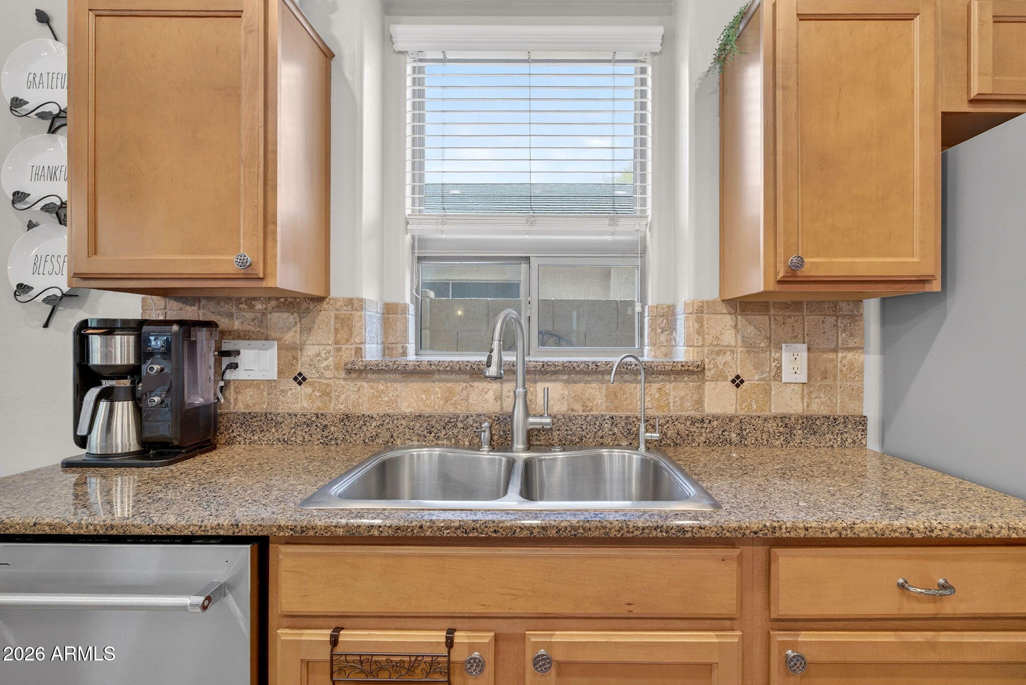 897 W HOLSTEIN Trail