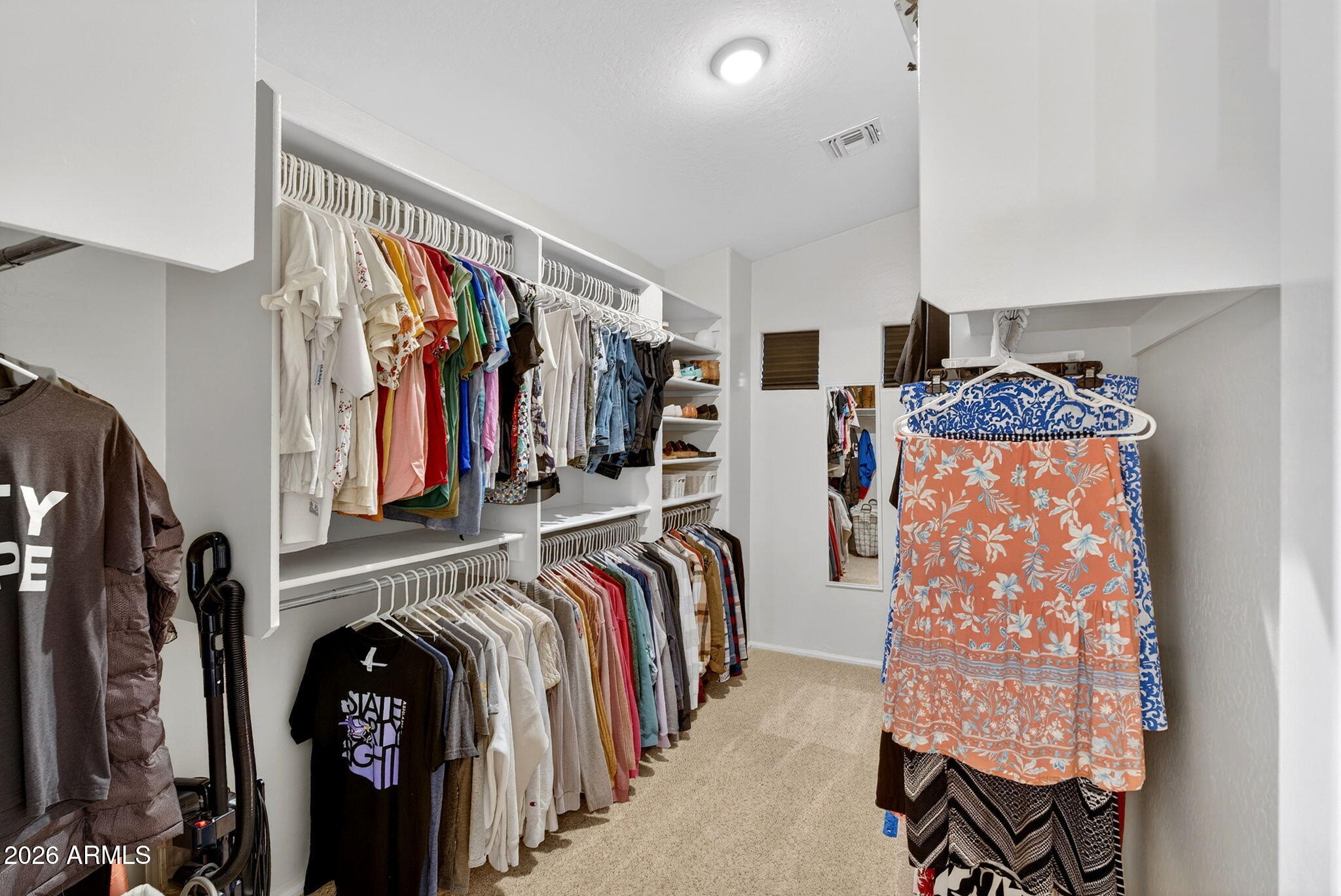 897 W HOLSTEIN Trail