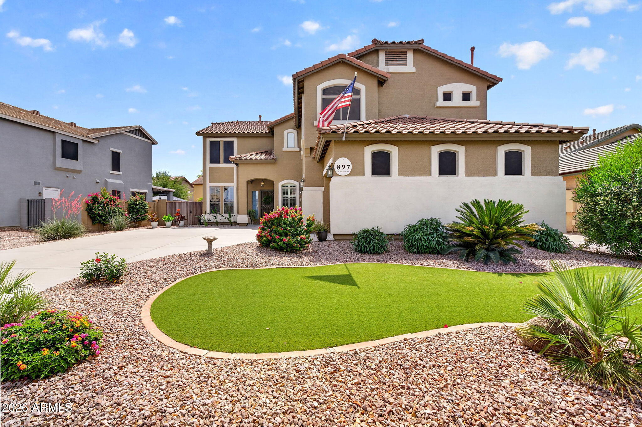 897 W HOLSTEIN Trail