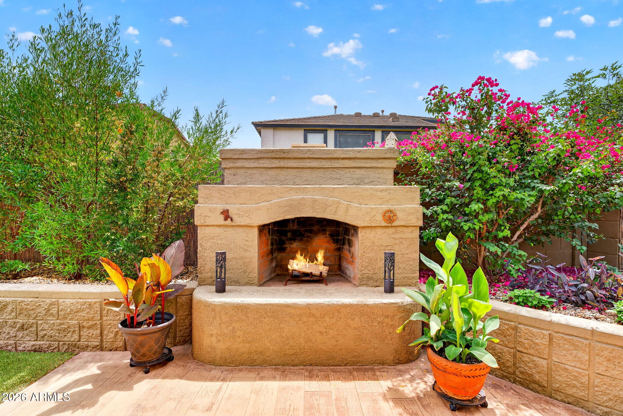 897 W HOLSTEIN Trail