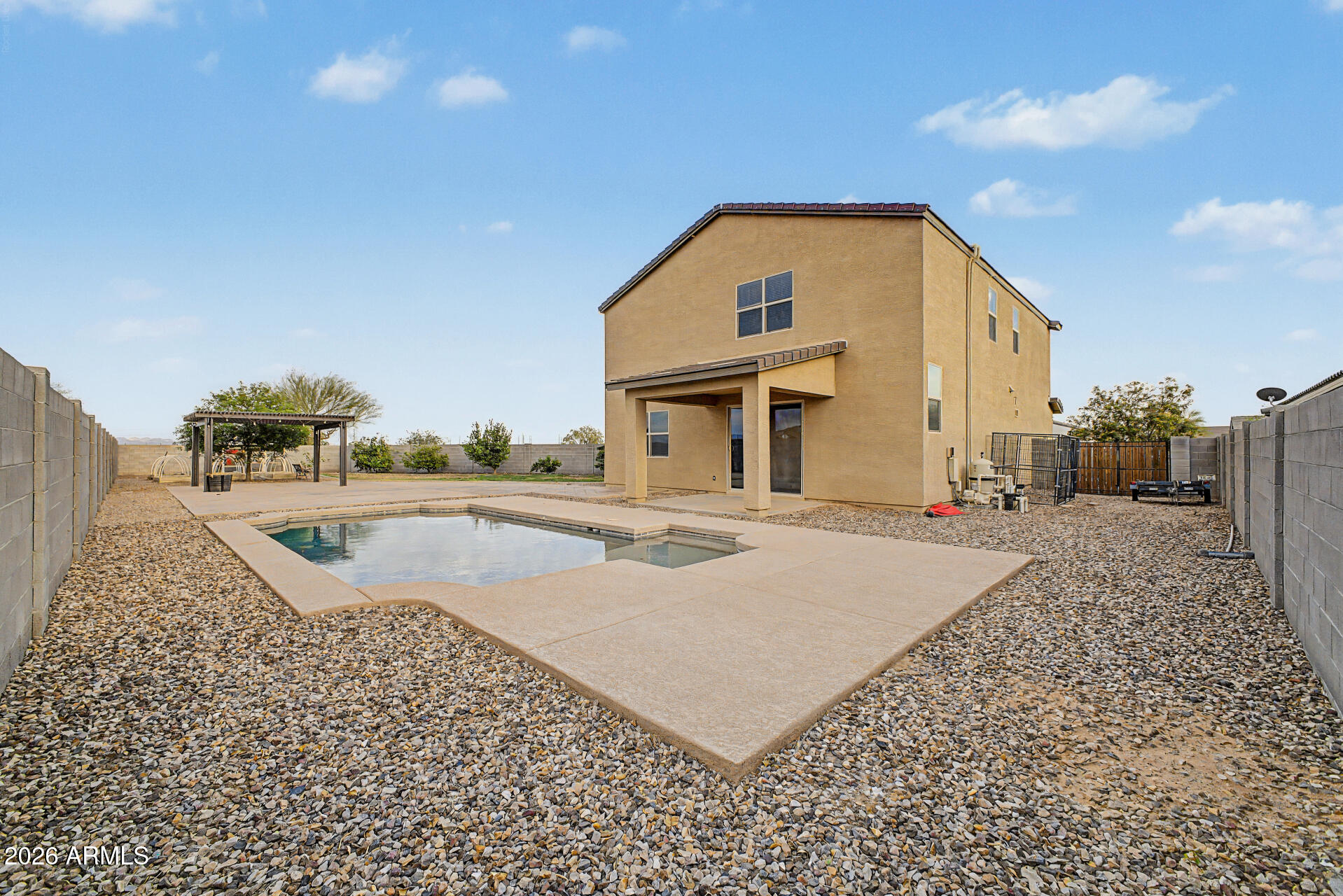 7270 E TEAL Way
