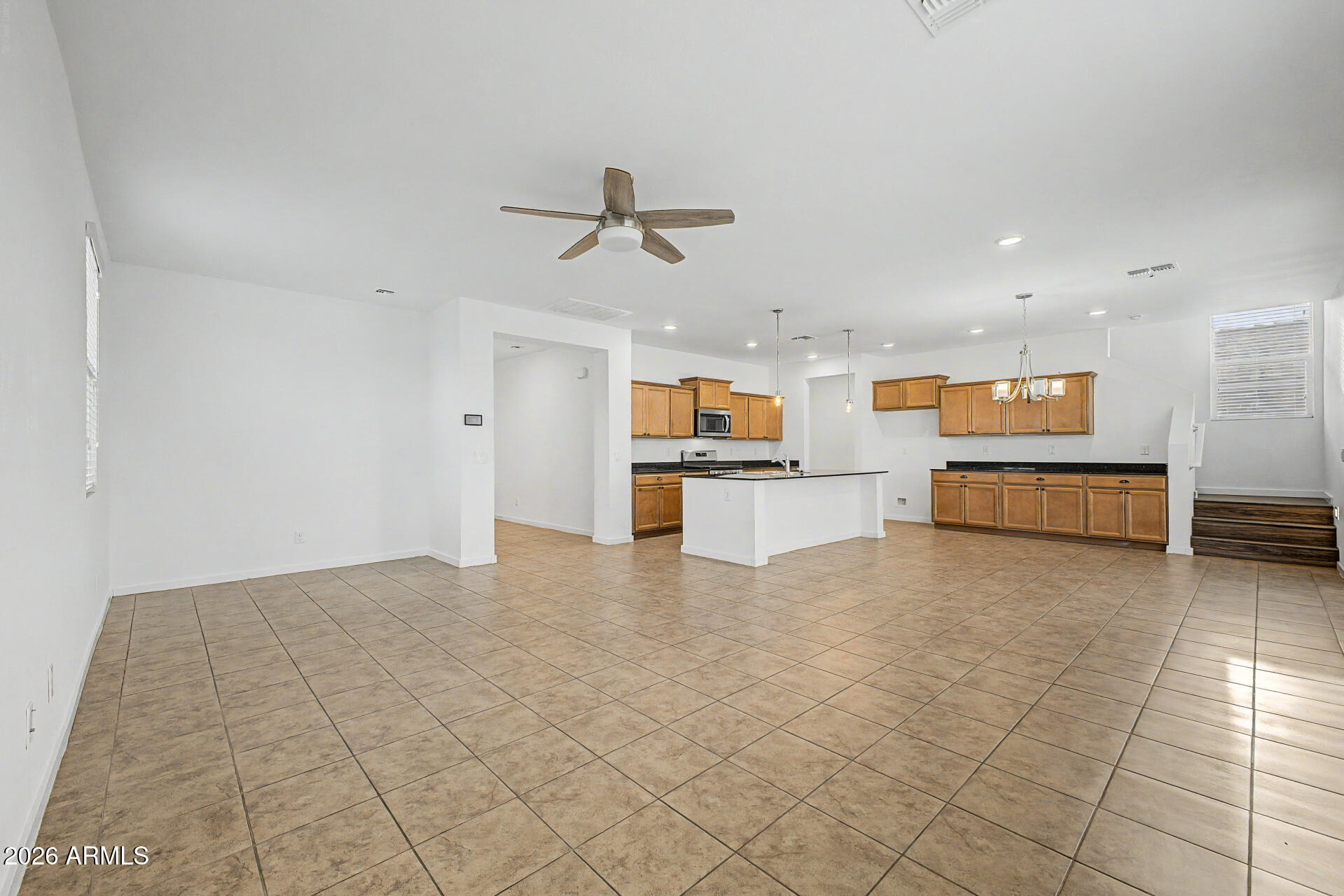 7270 E TEAL Way