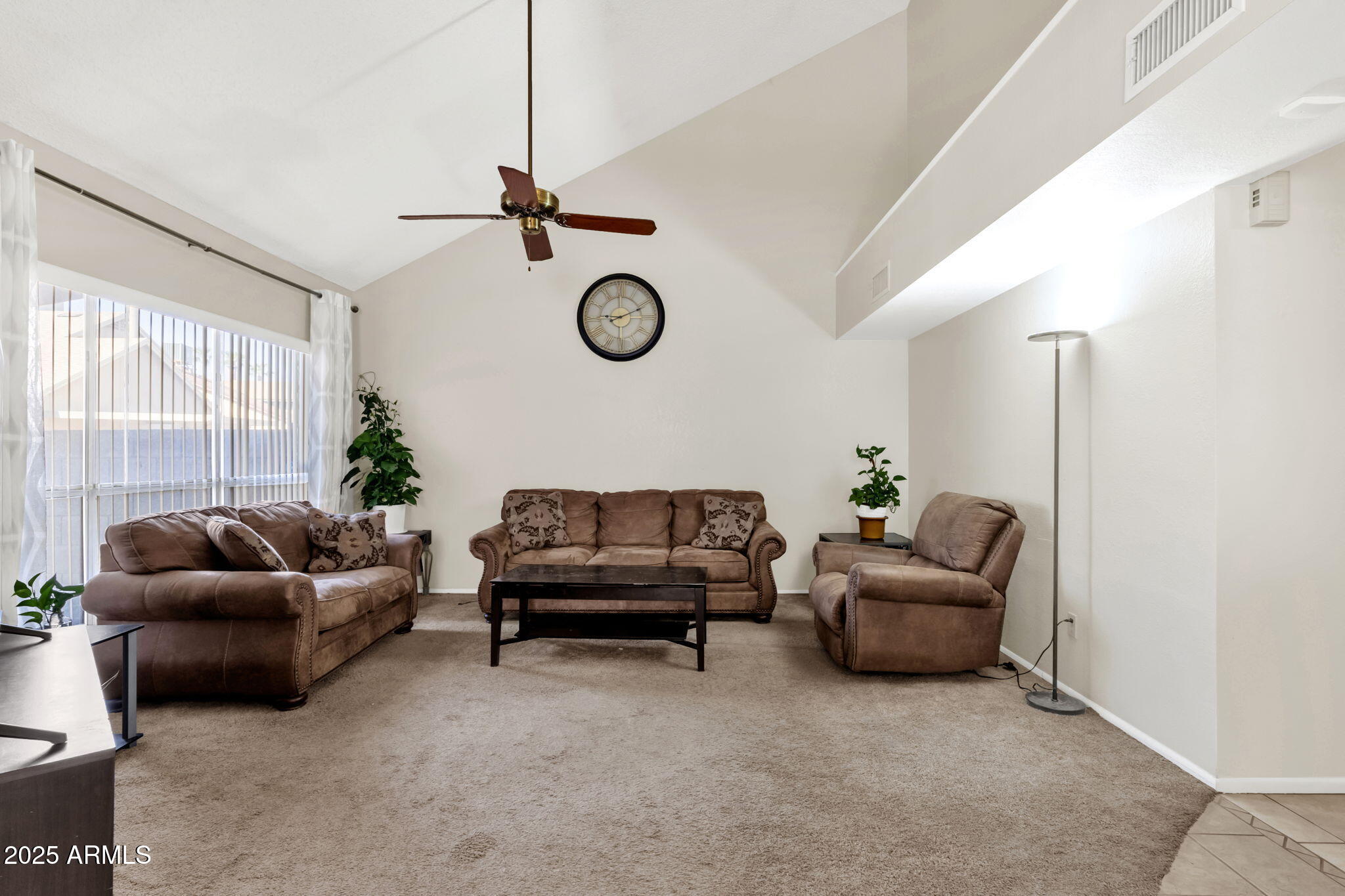 3833 W IVANHOE Street