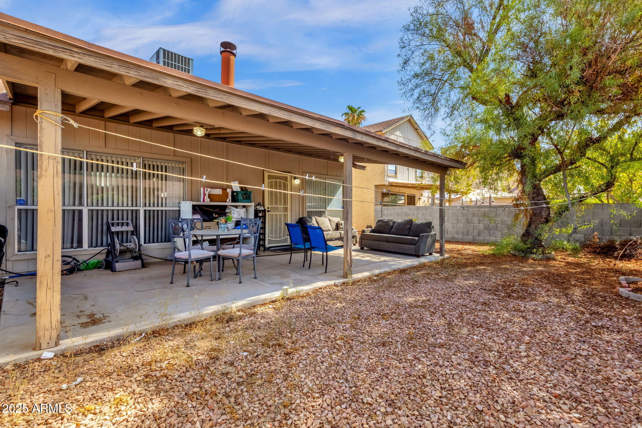 3833 W IVANHOE Street