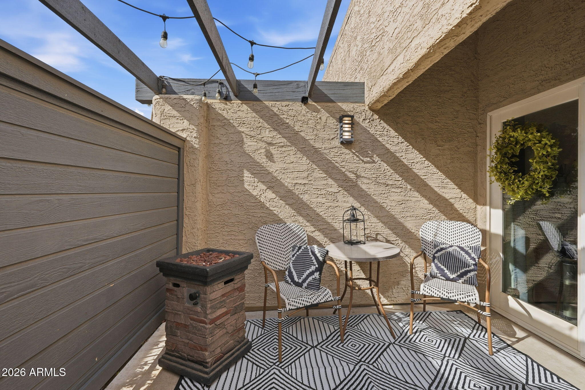 562 S ALLRED Drive