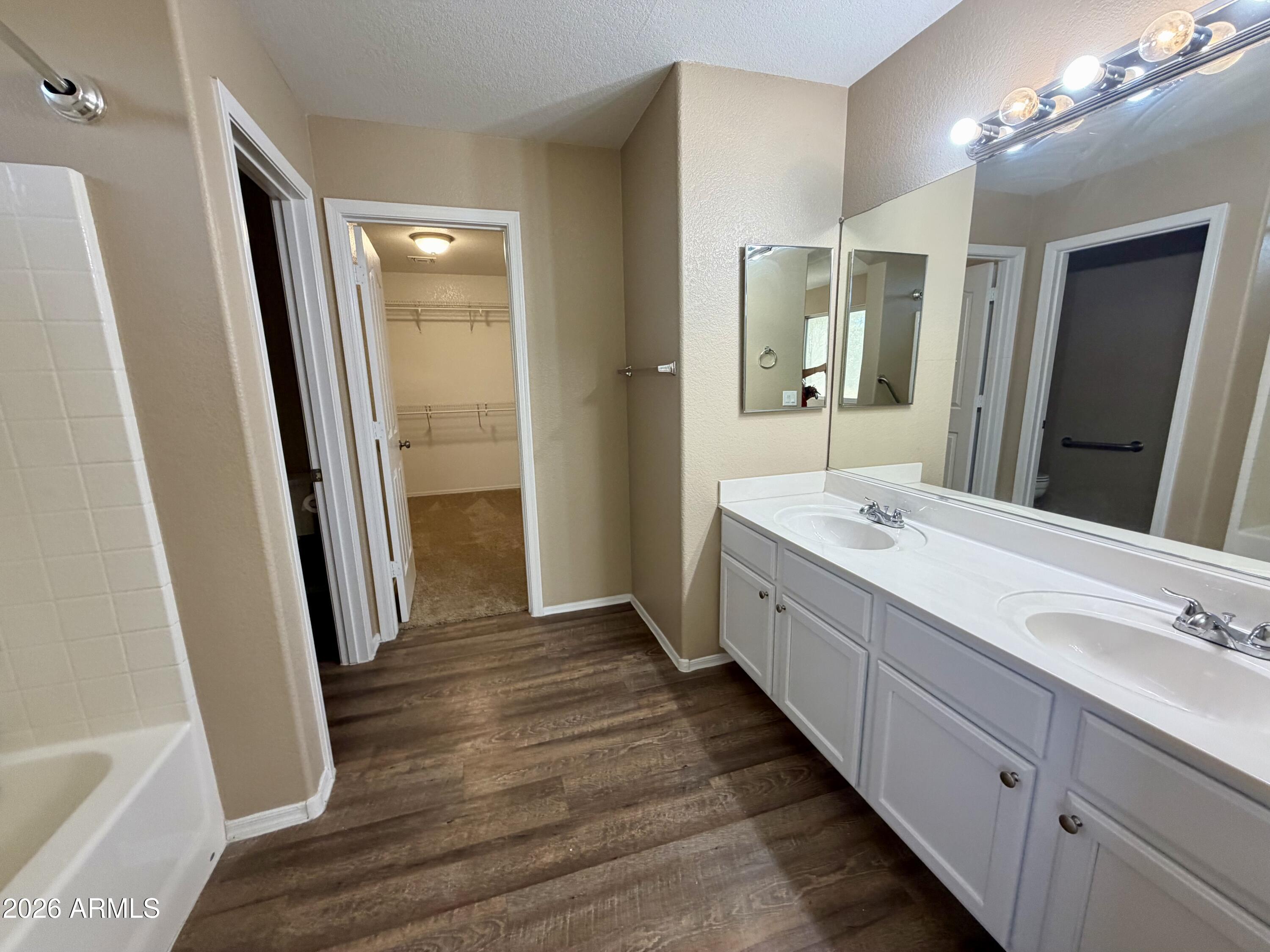 4668 E MEADOW LARK Way