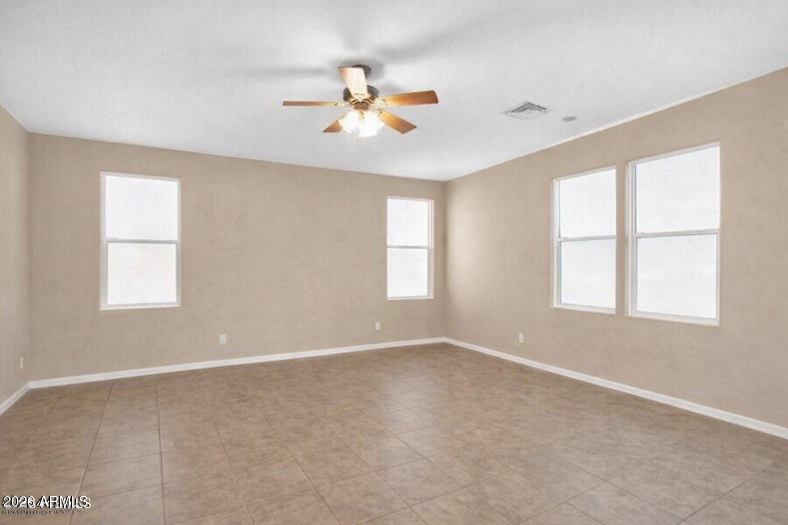 4668 E MEADOW LARK Way