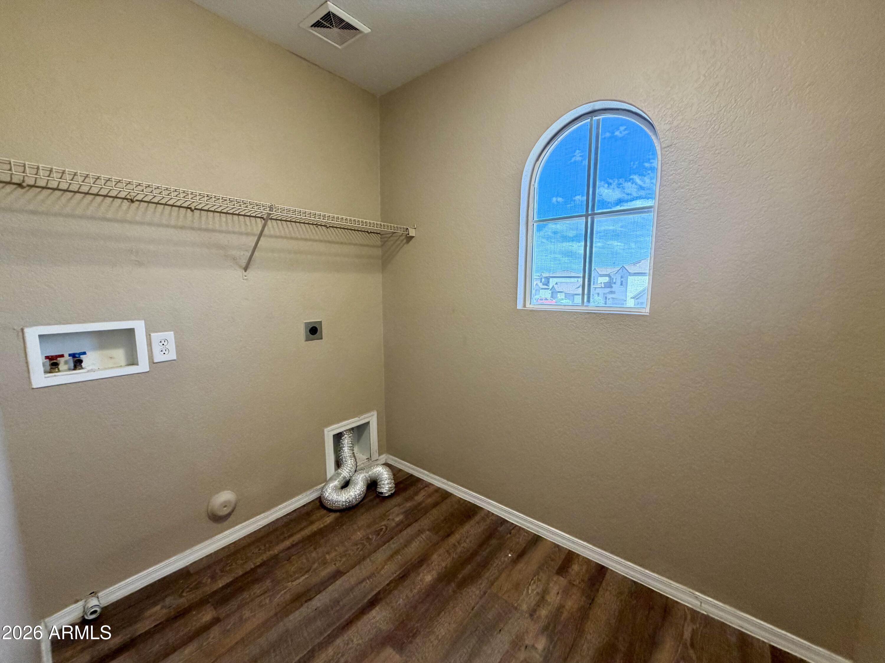 4668 E MEADOW LARK Way