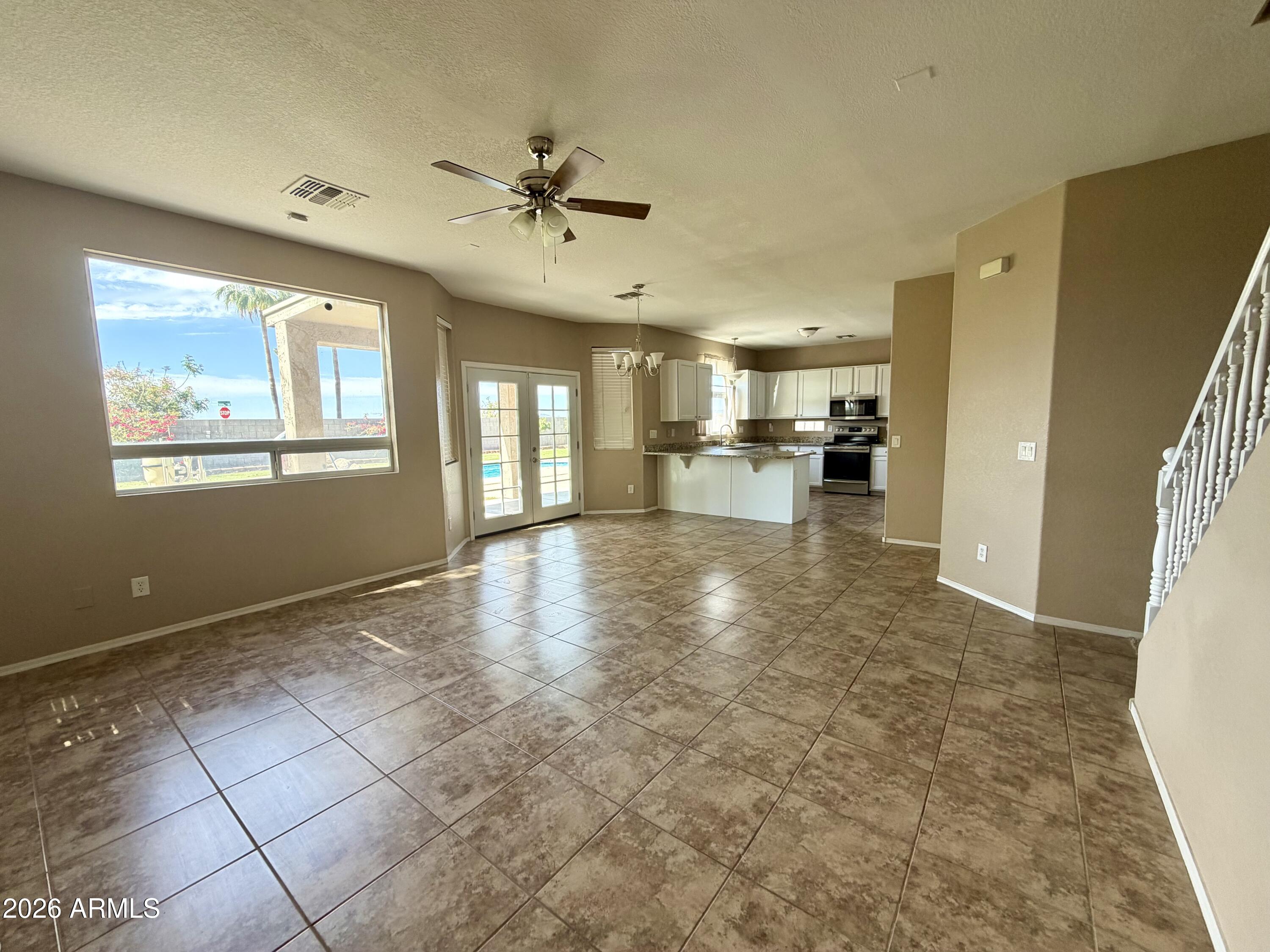 4668 E MEADOW LARK Way