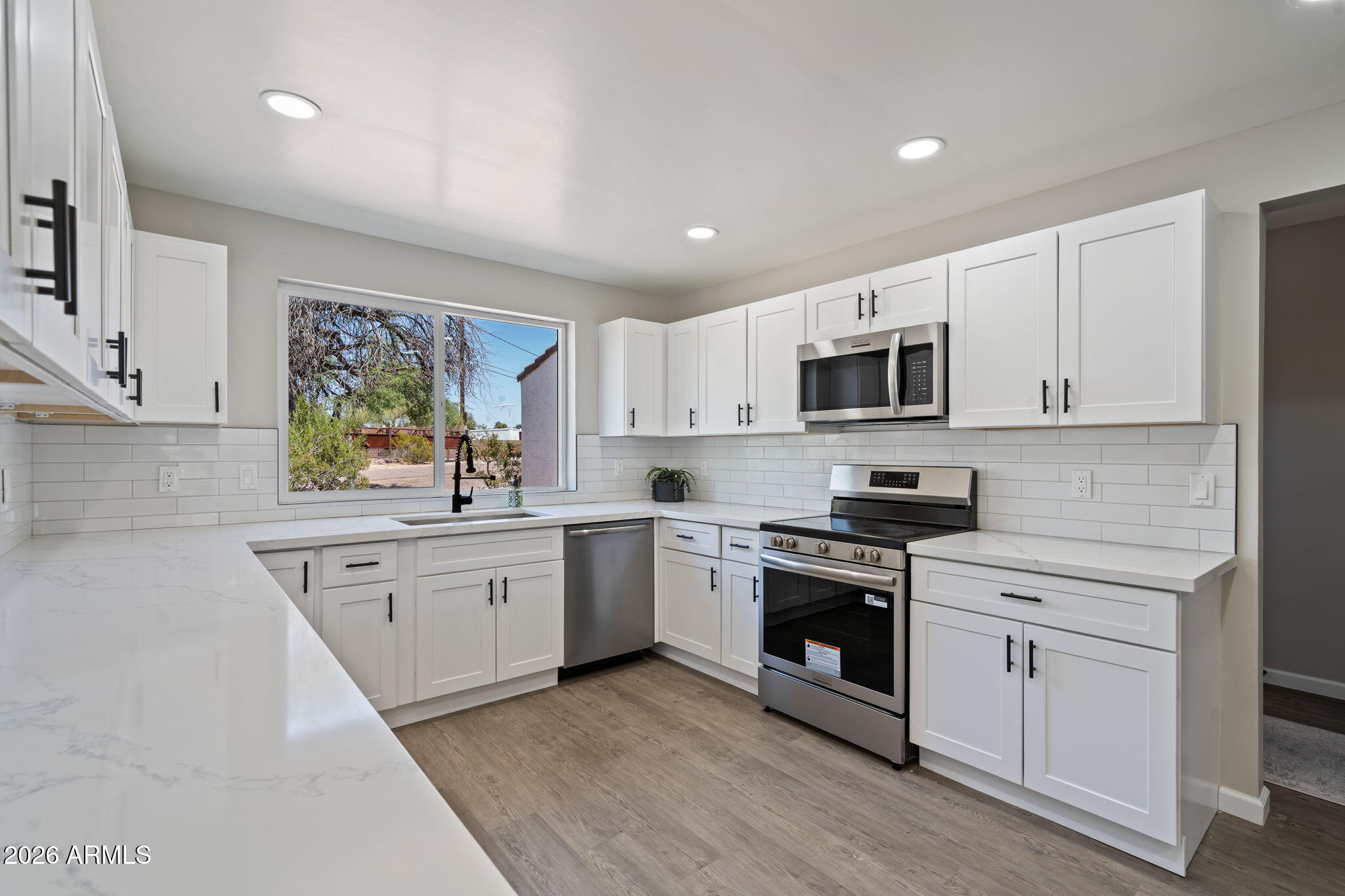 211 E CAMPO DESIERTO Road