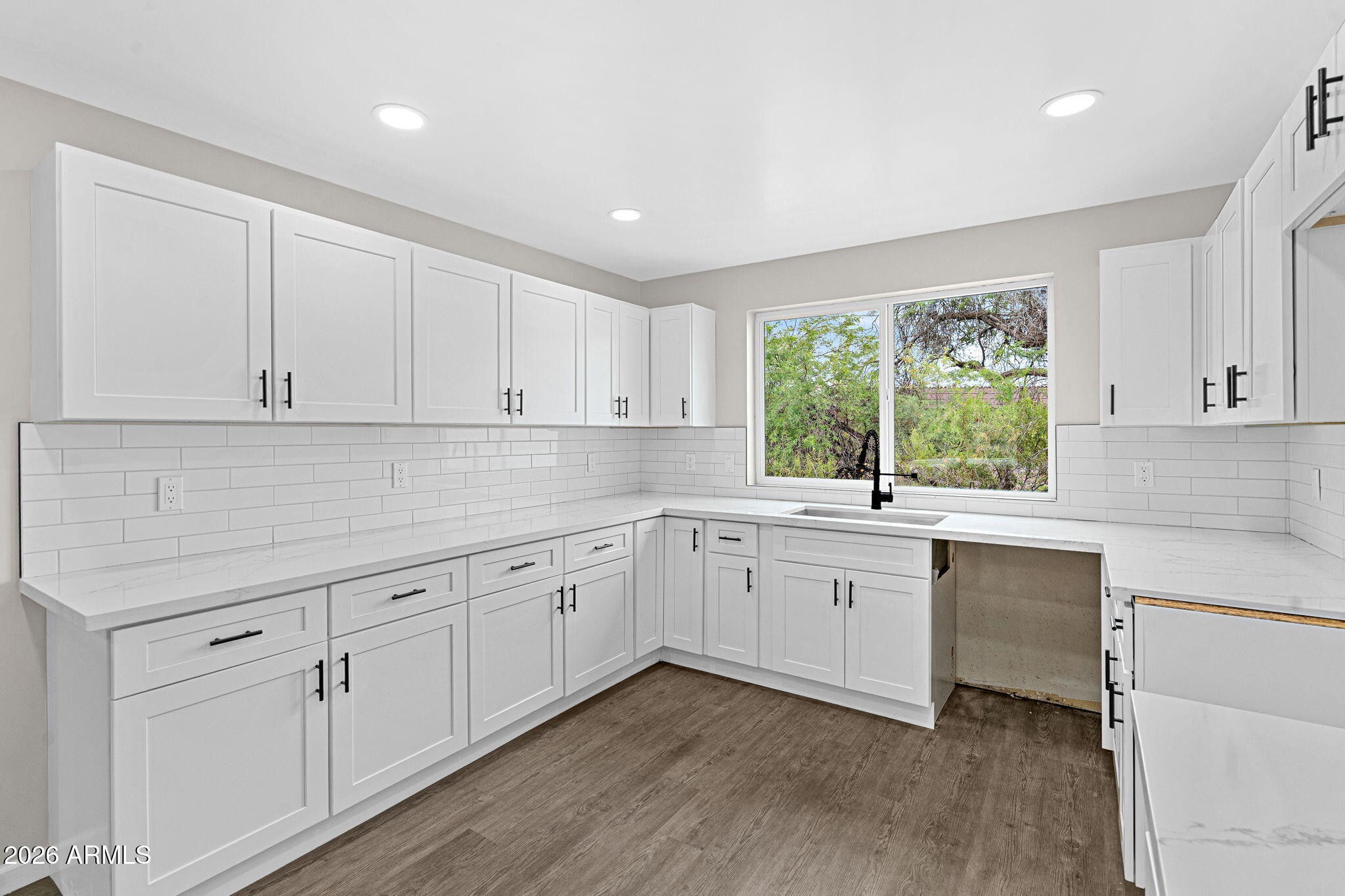 211 E CAMPO DESIERTO Road