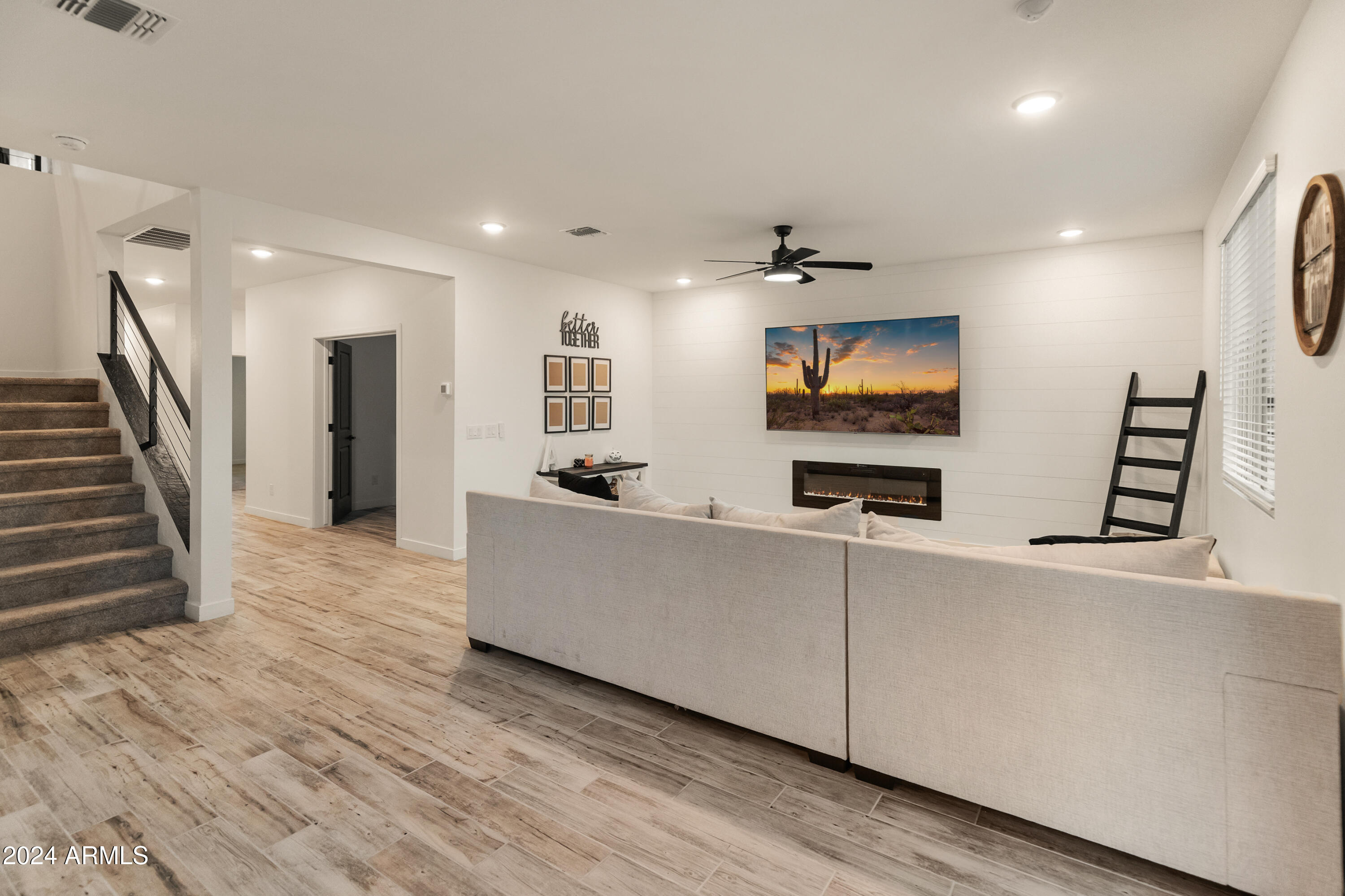 16848 W ALICE Avenue