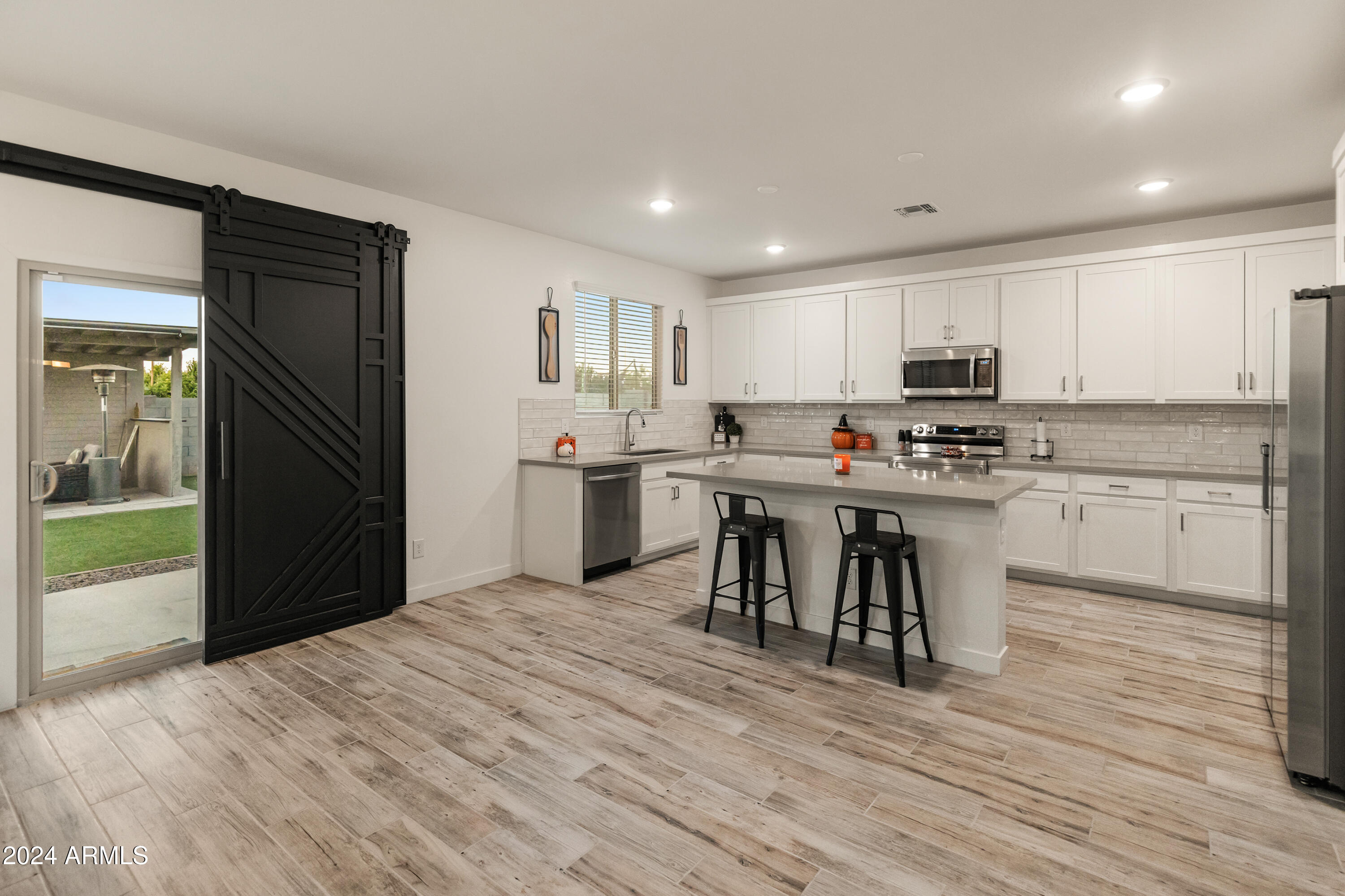 16848 W ALICE Avenue