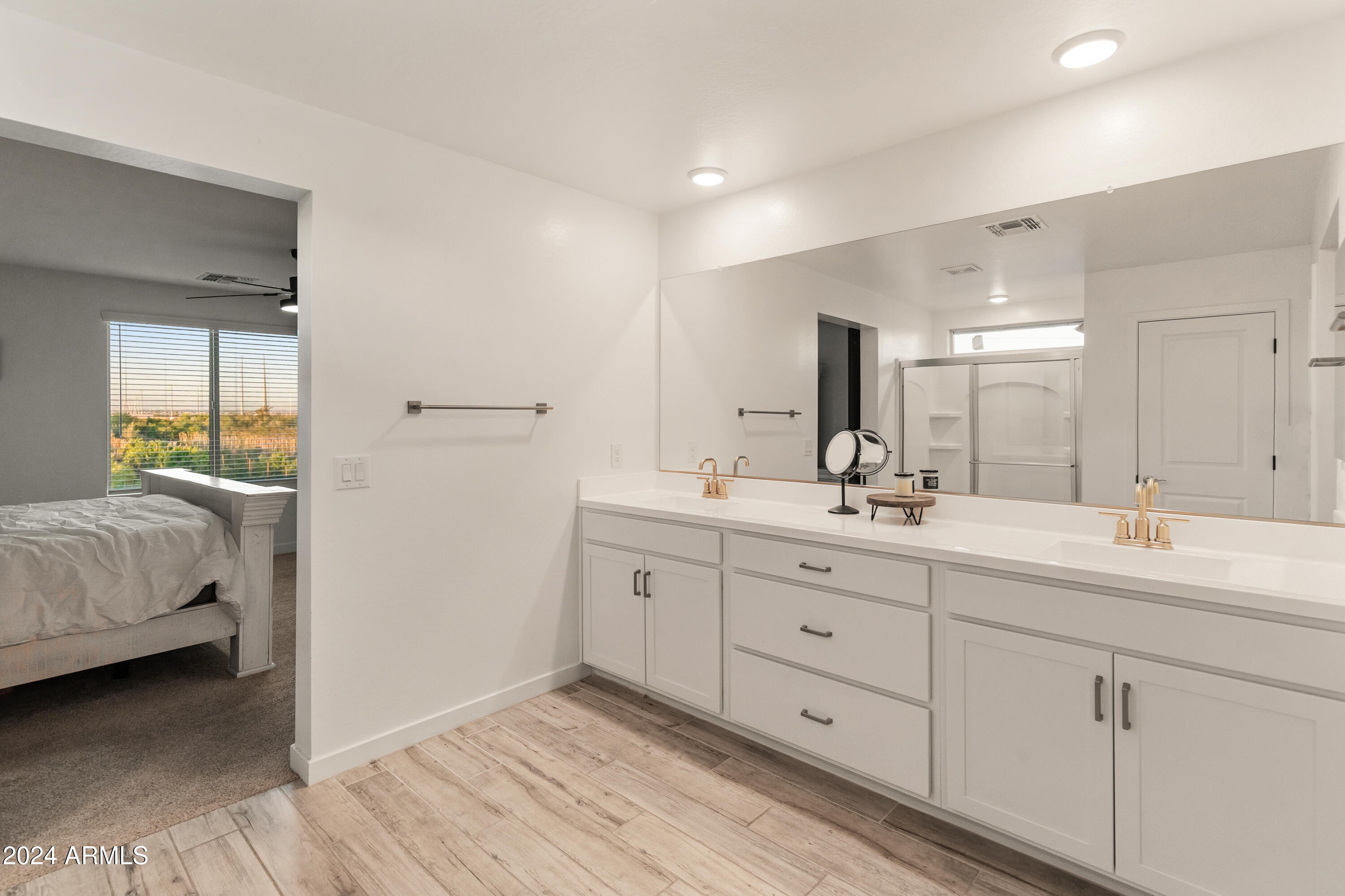 16848 W ALICE Avenue