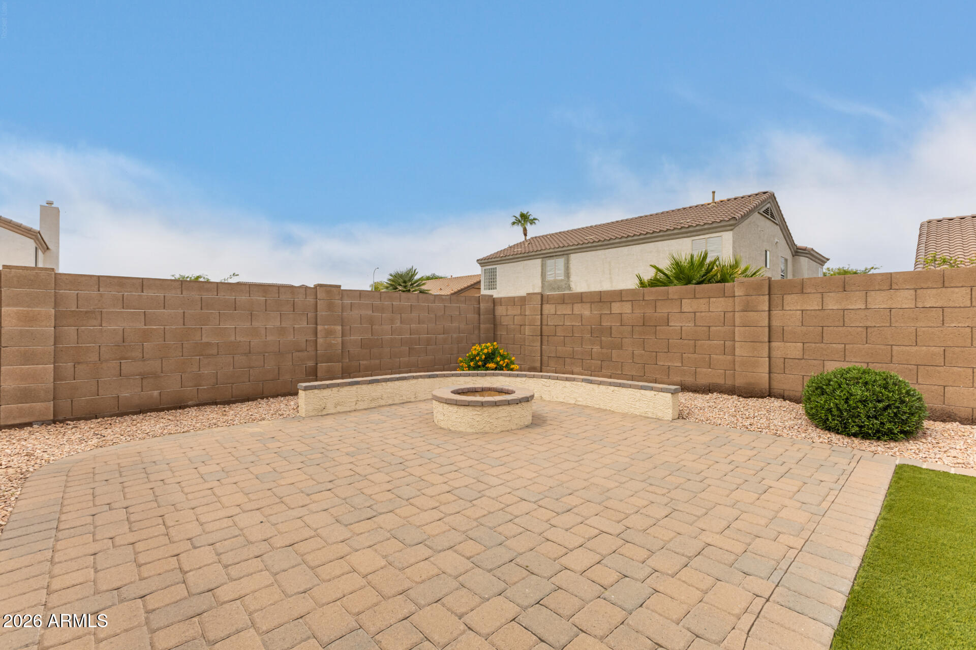 1114 W MULBERRY Drive