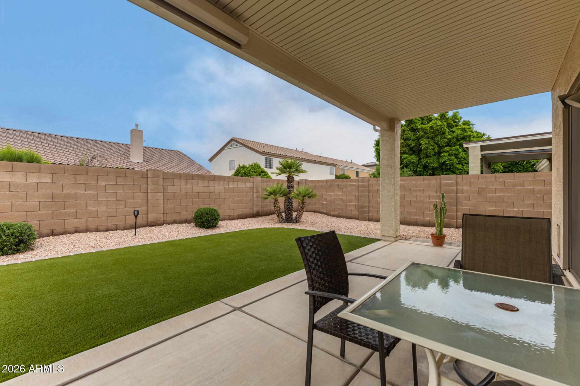 1114 W MULBERRY Drive