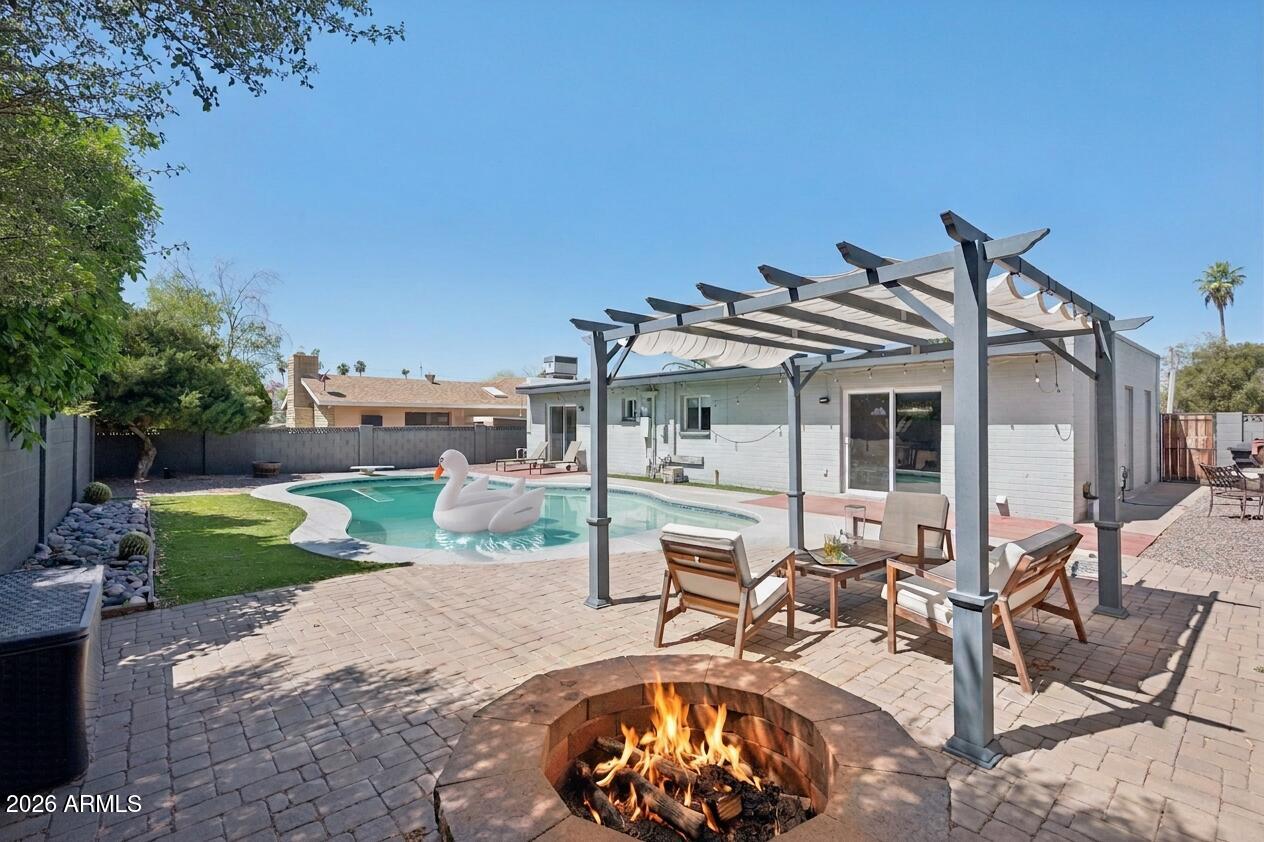 8319 E Bonnie Rose Avenue