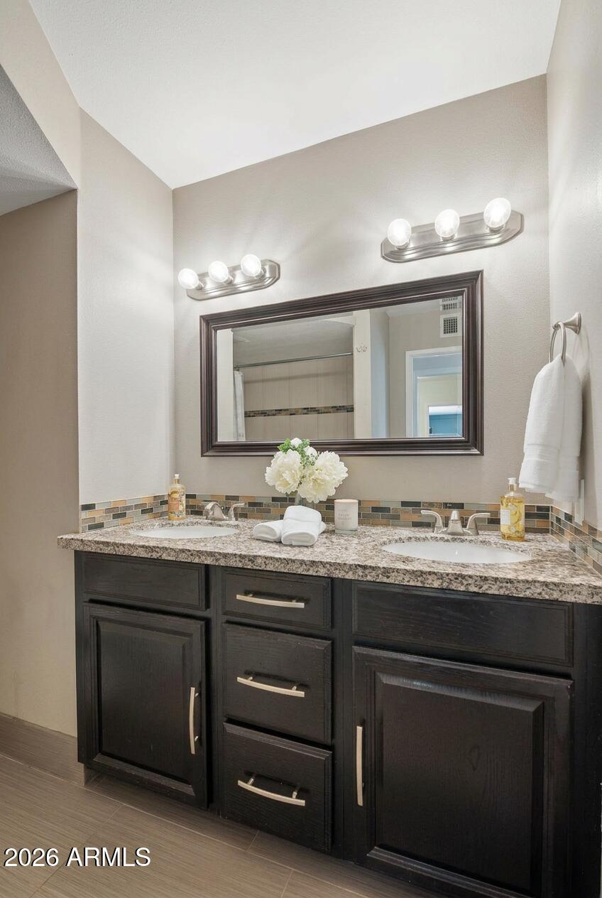 8319 E Bonnie Rose Avenue