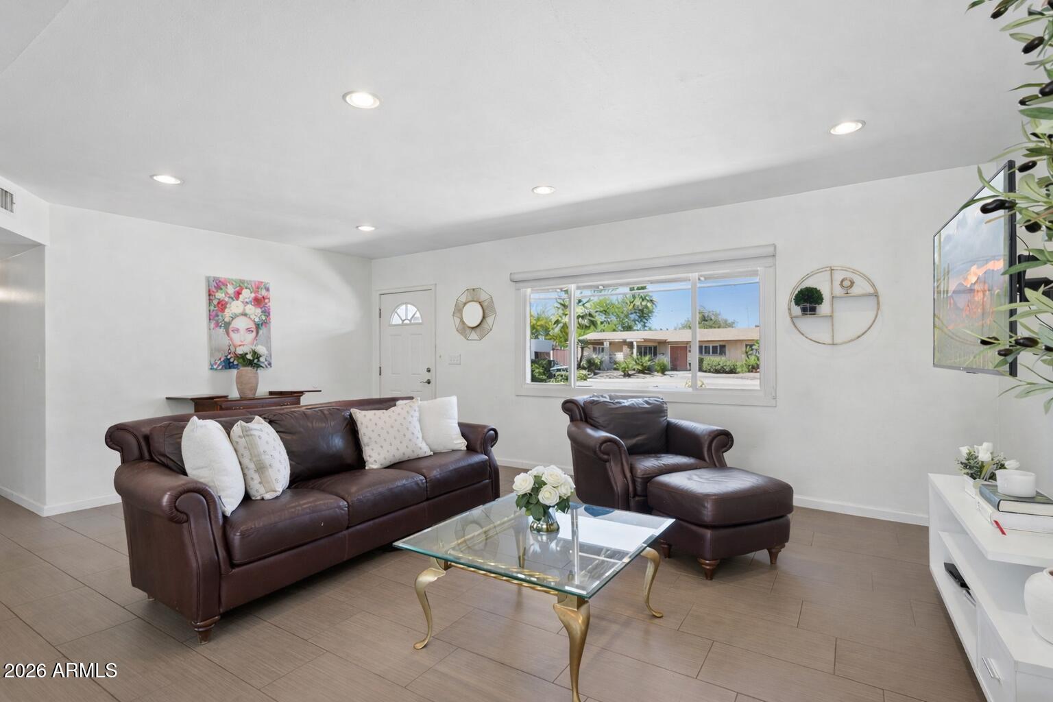 8319 E Bonnie Rose Avenue