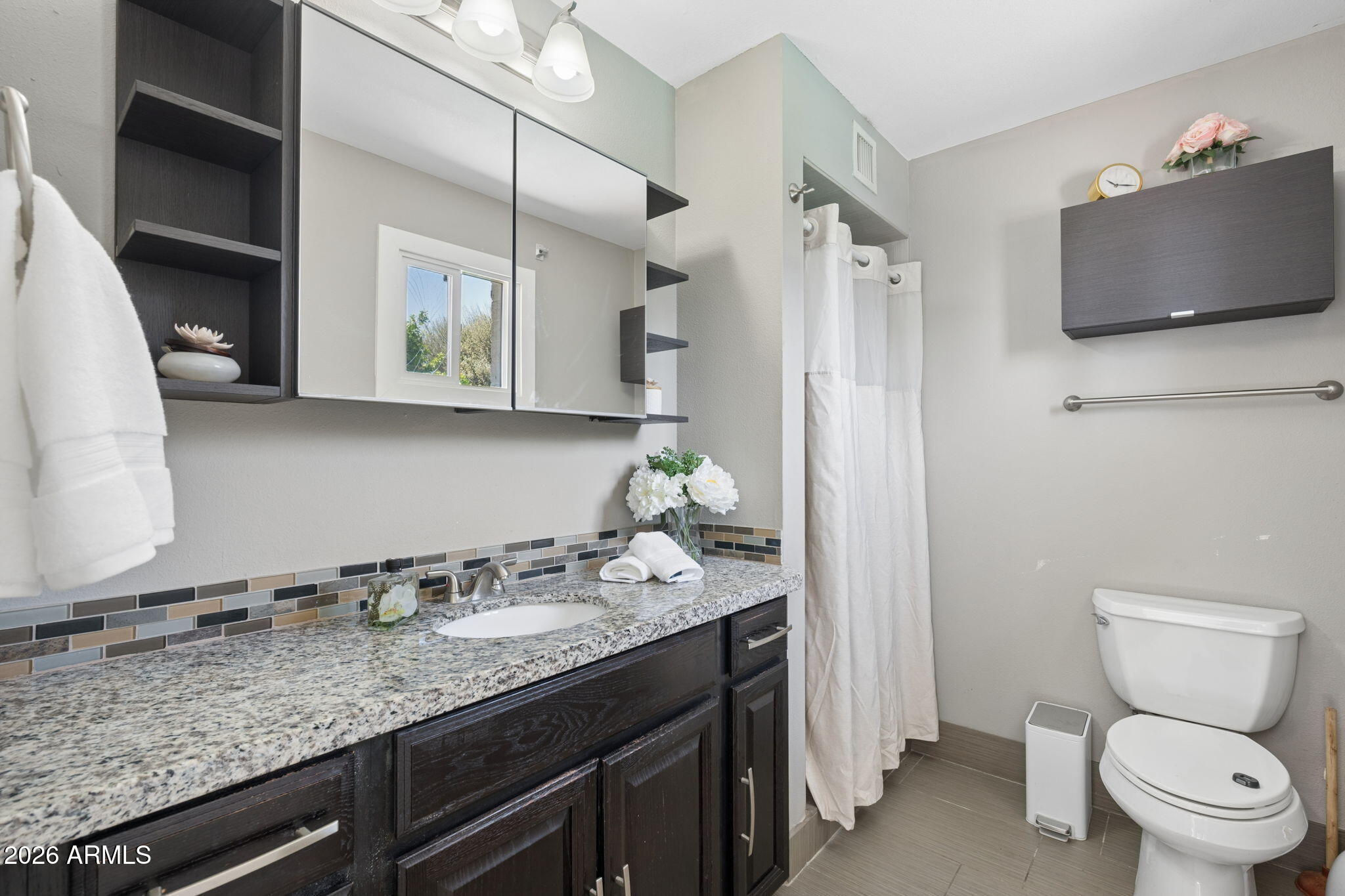 8319 E Bonnie Rose Avenue