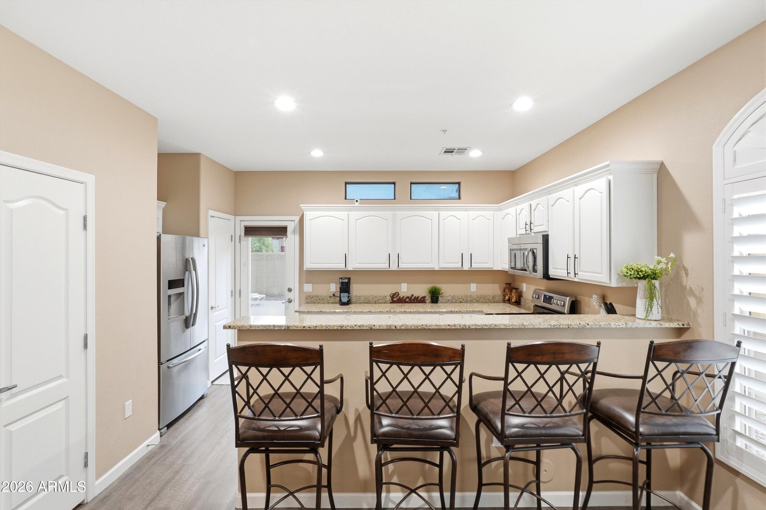 1350 S GREENFIELD Road 1049