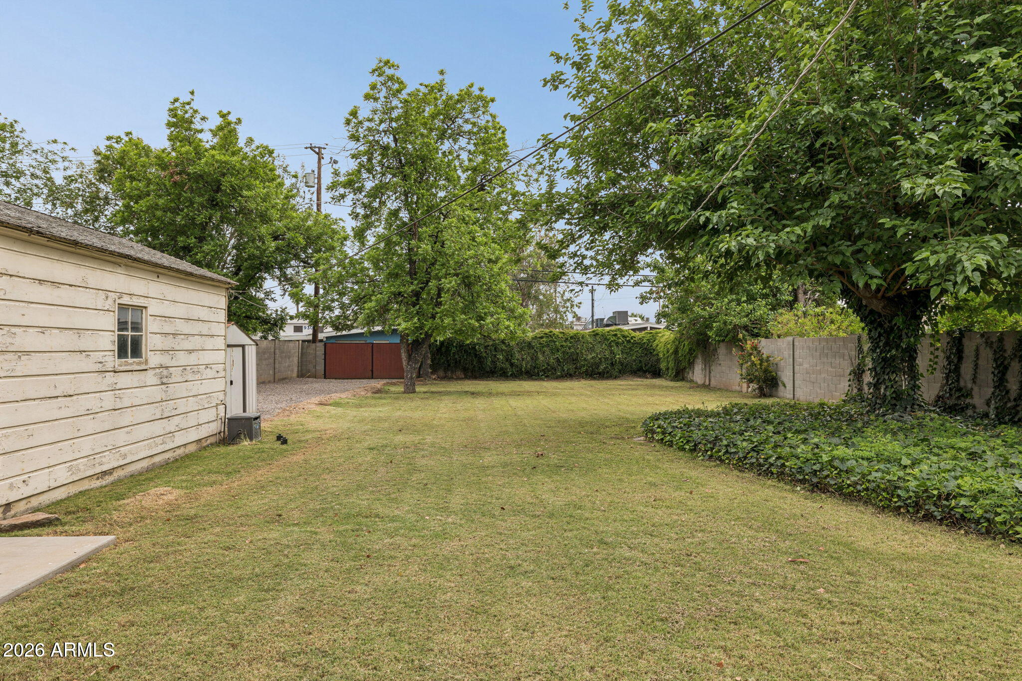 931 W MACKENZIE Drive