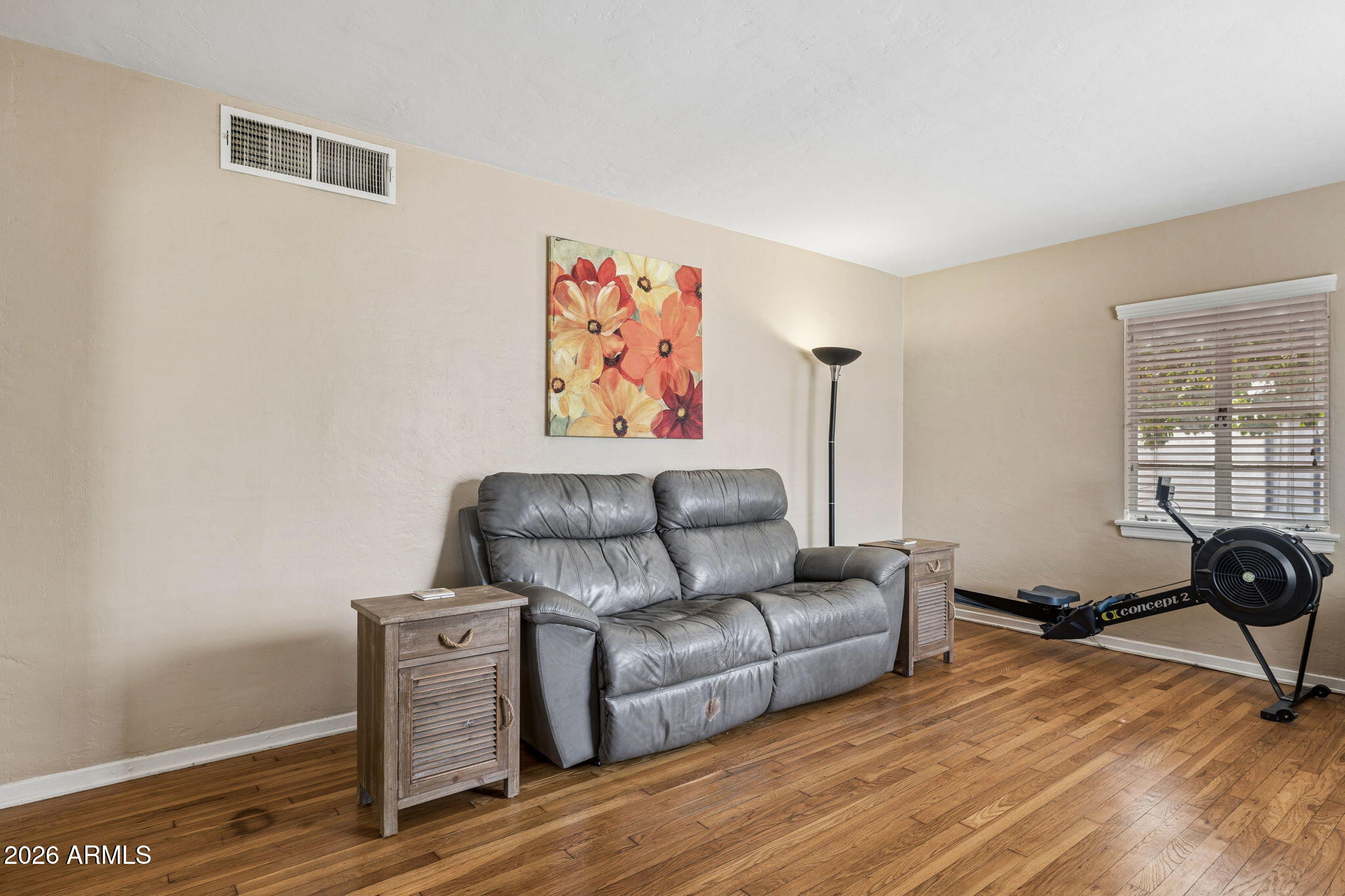931 W MACKENZIE Drive