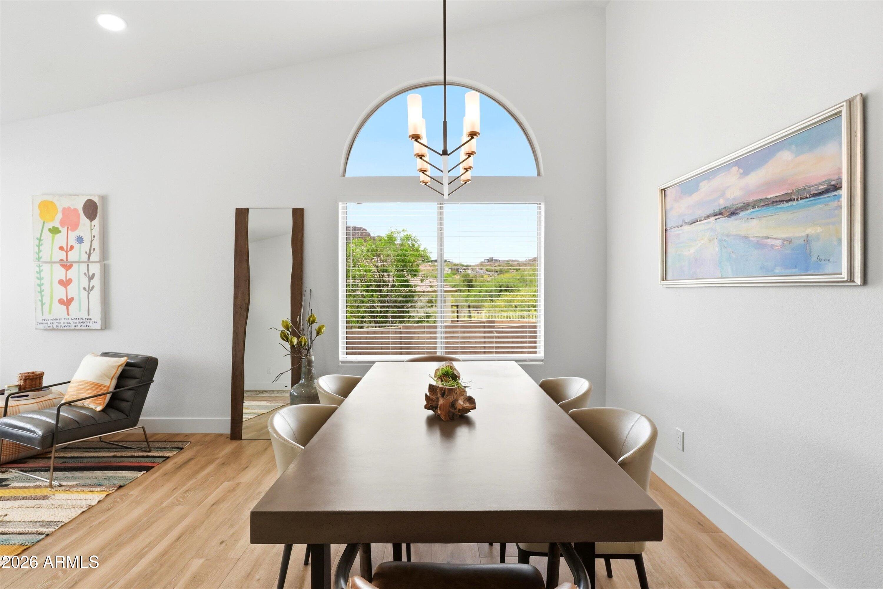 10142 E DAYBREAK Place