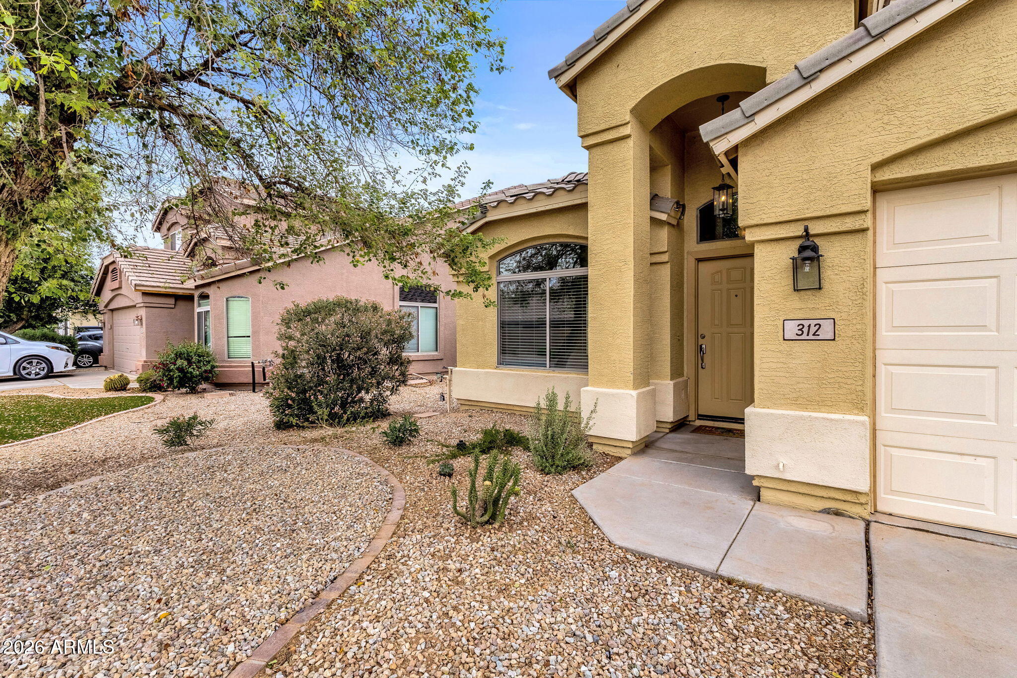 312 W Dana Drive
