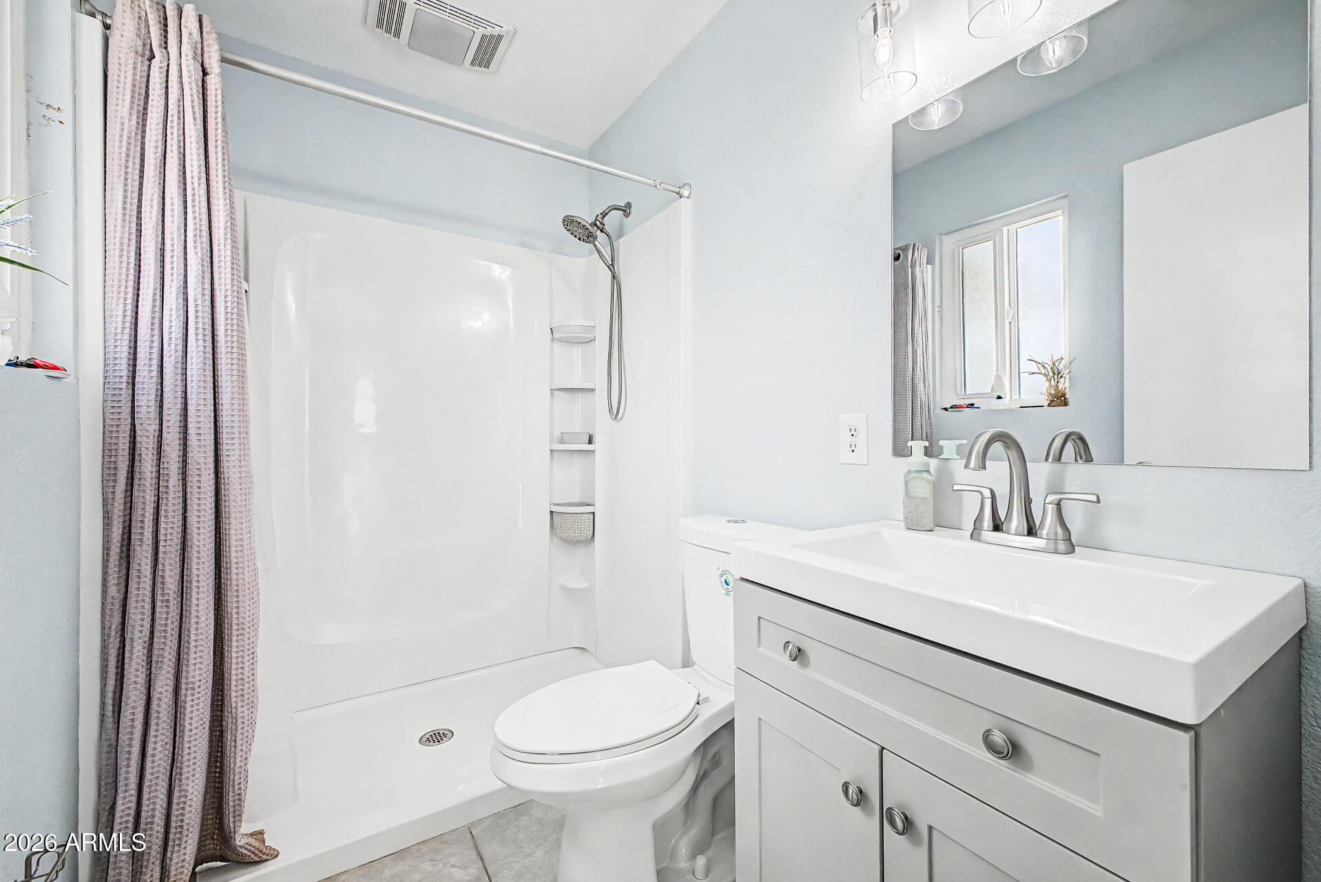 1421 W BENTRUP Street