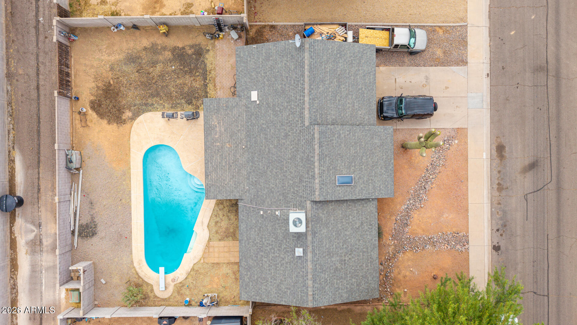 1421 W BENTRUP Street